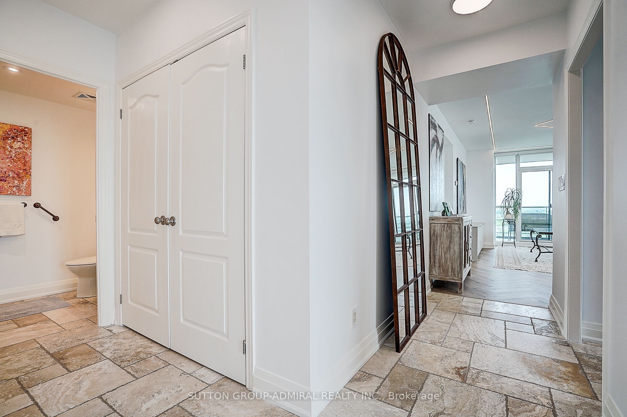 100 Promenade Circle 806 Property Photo 49