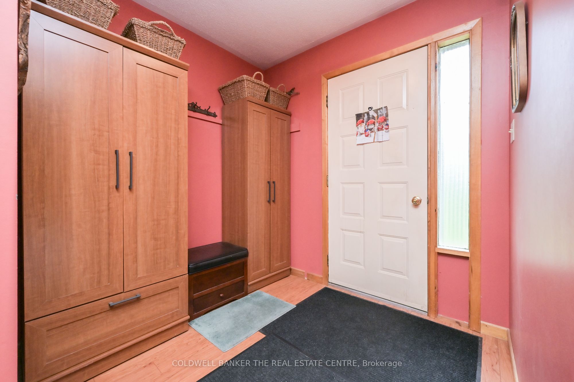 5471 8th Line Property Photo 4