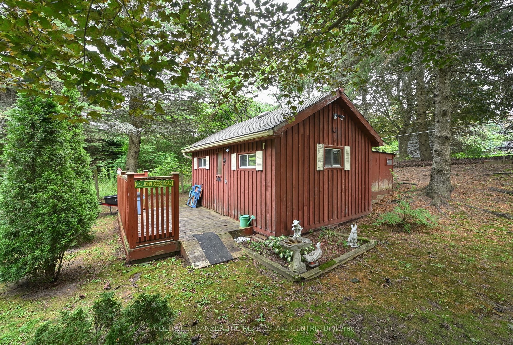 5471 8th Line Property Photo 25