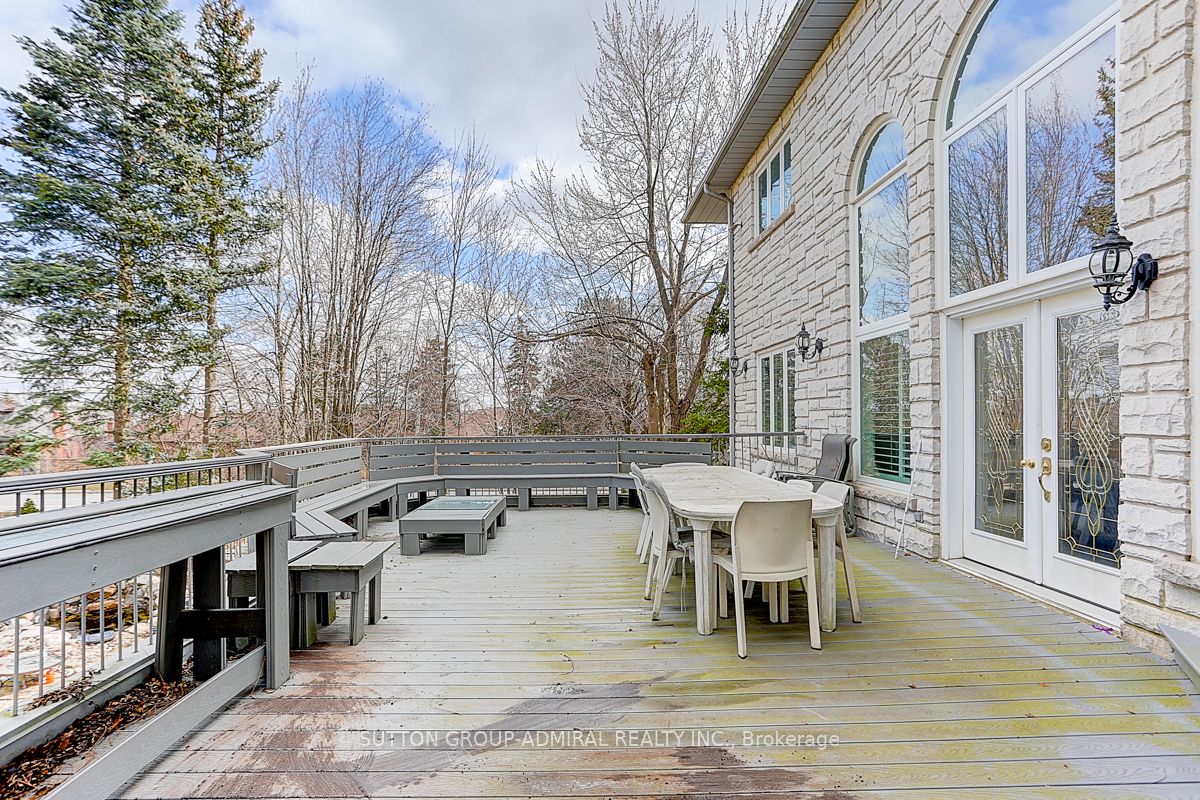 206 Arnold Avenue Property Photo 29
