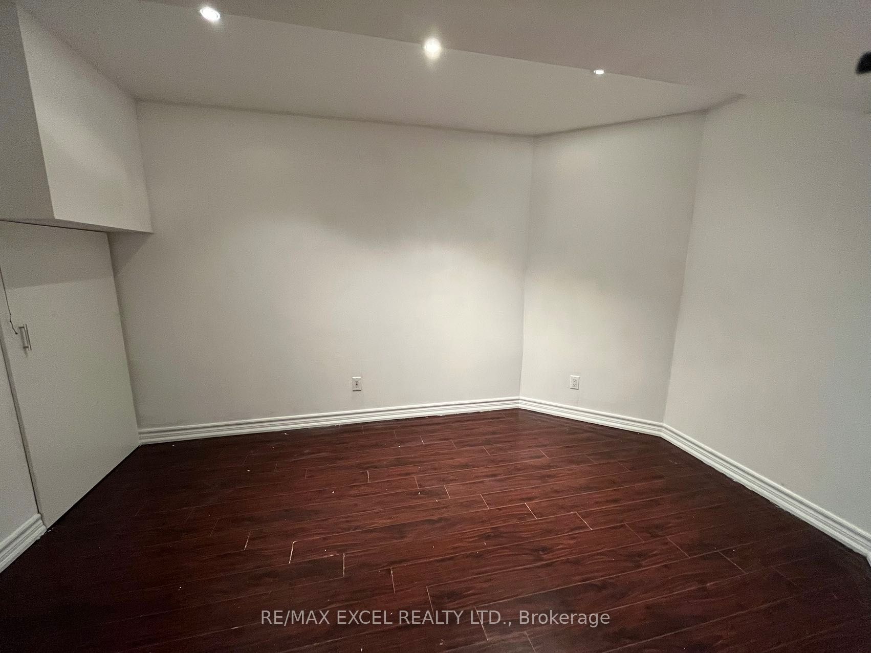 63 William Bartlett Drive Bsmt Property Photo 4