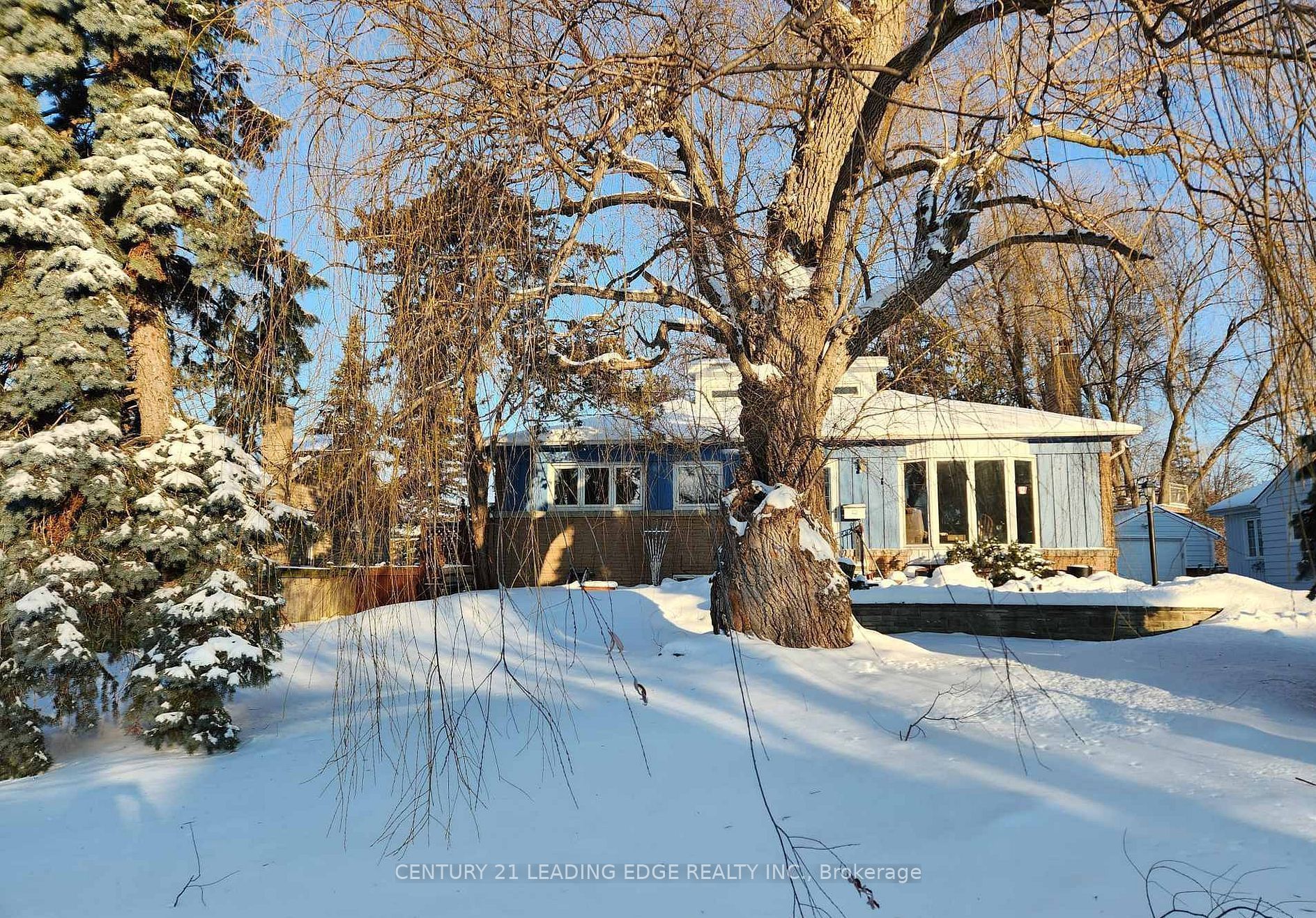 4 Rougecrest Drive Property Photo 1