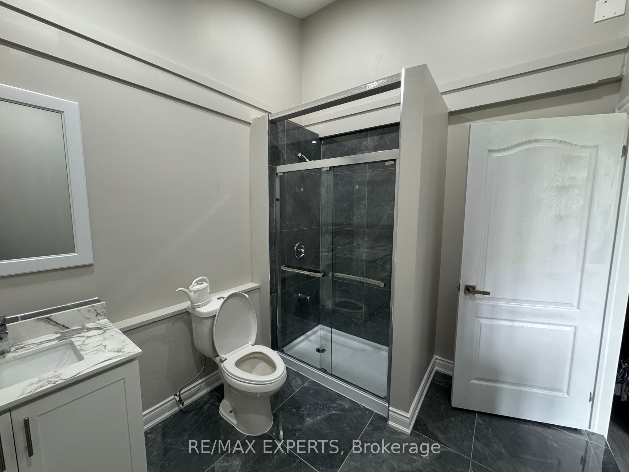4509/b 10 Sideroad Road Property Photo 3