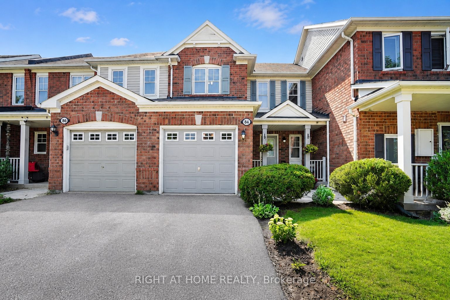 84 Dougherty Crescent Property Photo 1