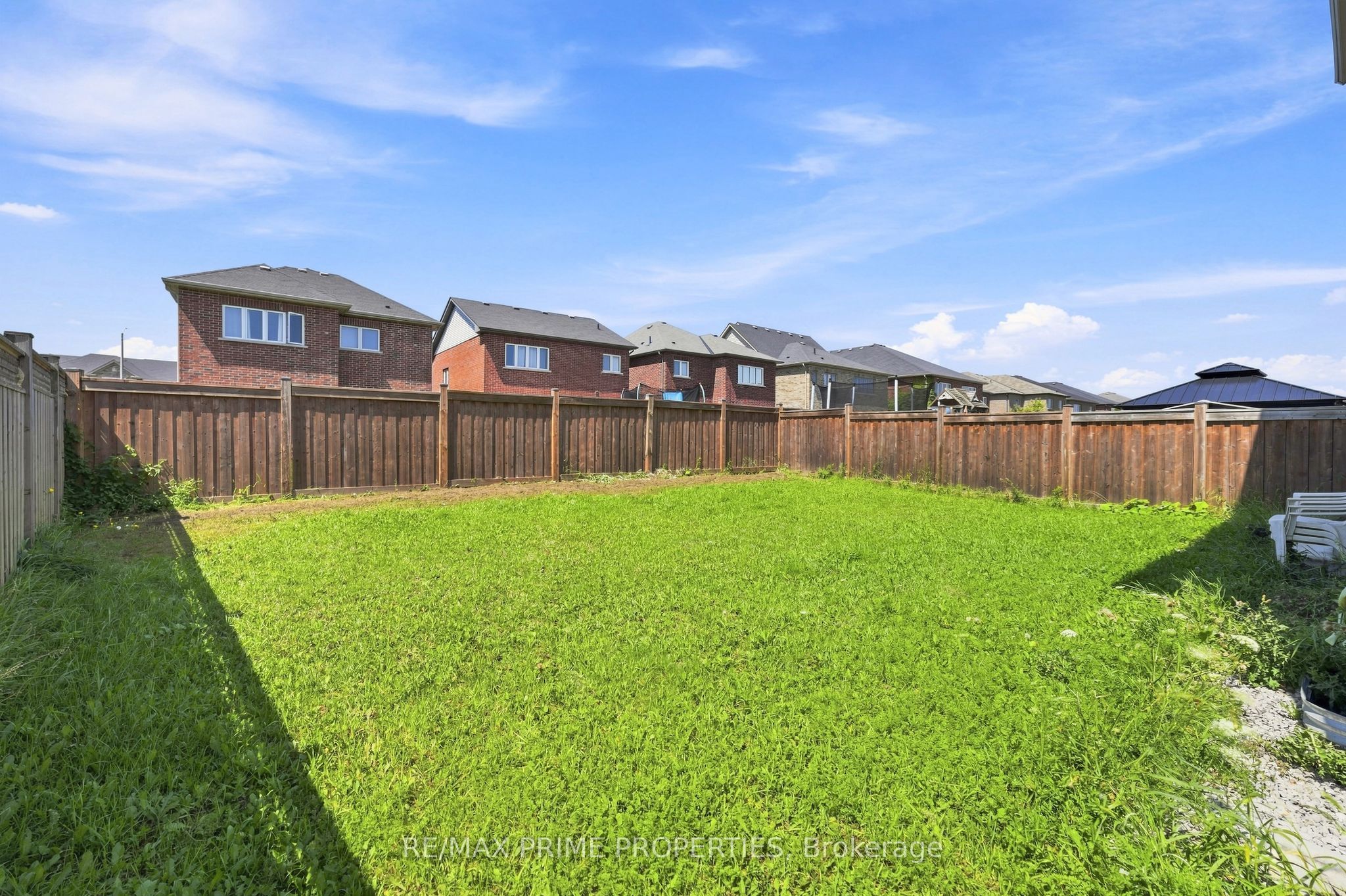 1469 Farrow Crescent Property Photo 32