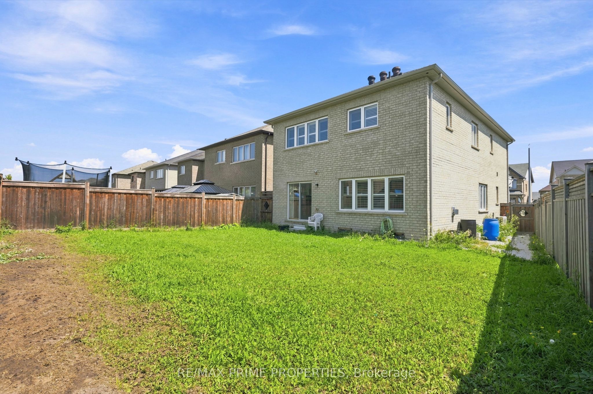 1469 Farrow Crescent Property Photo 33