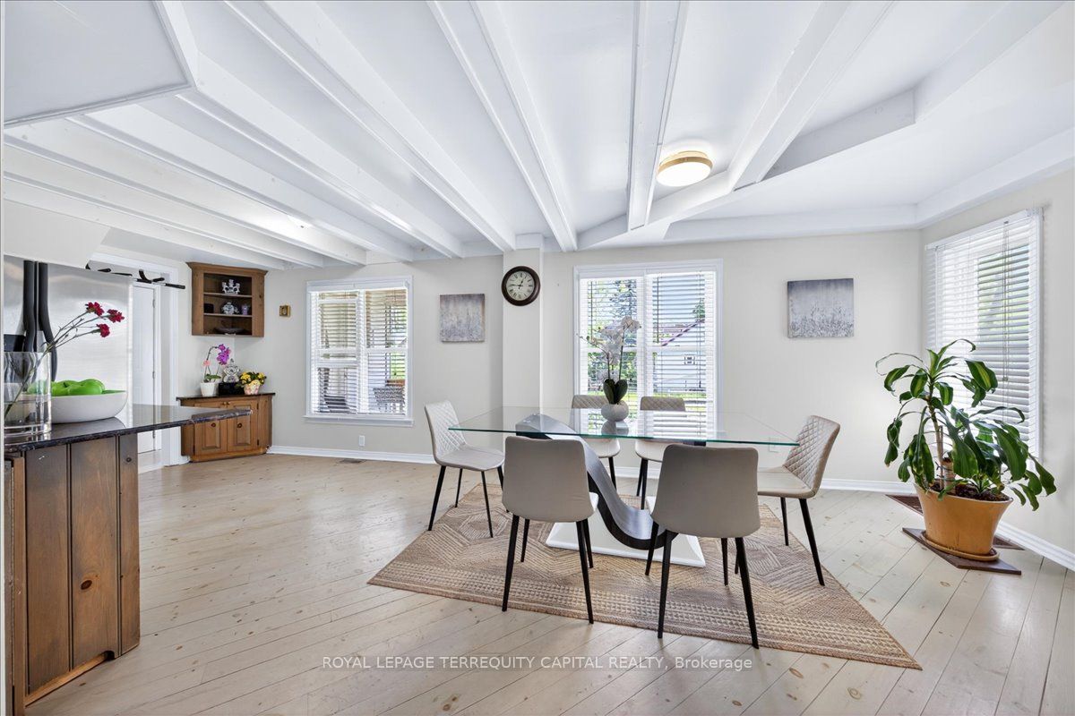 260 Douglas Road Property Photo 17