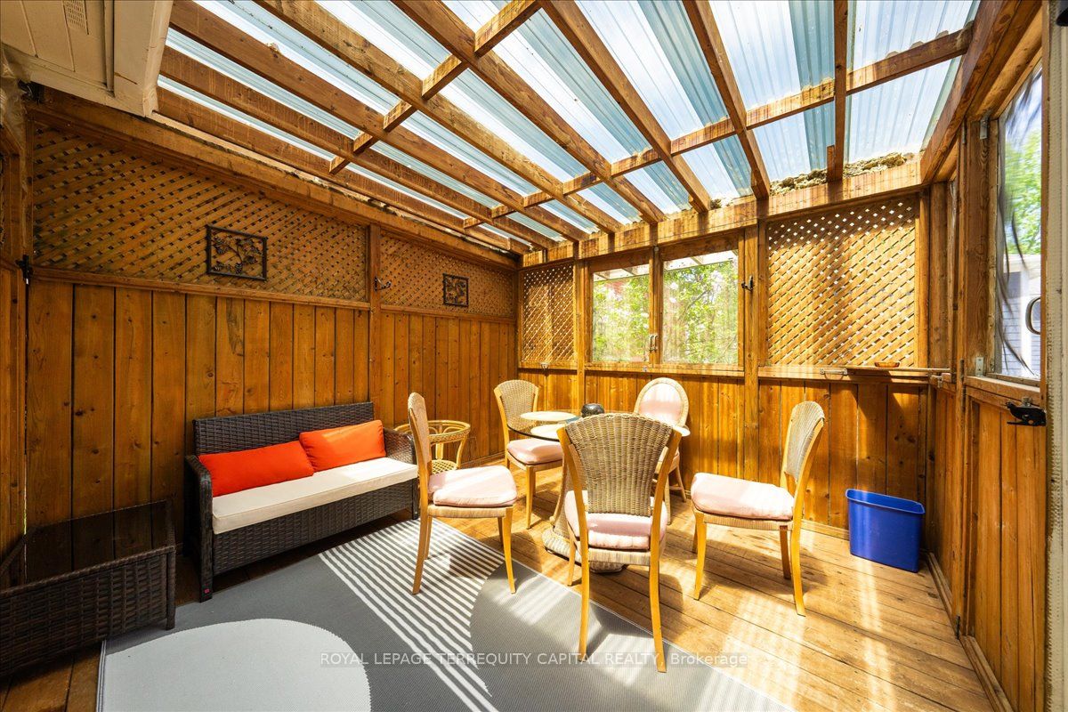 260 Douglas Road Property Photo 22