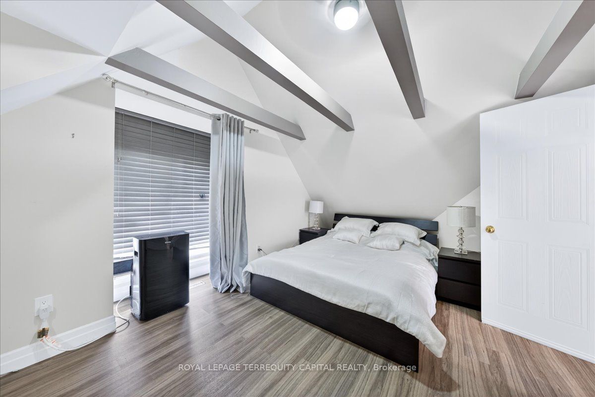 260 Douglas Road Property Photo 30