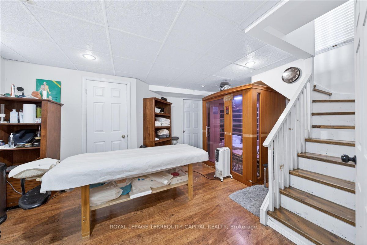 260 Douglas Road Property Photo 41