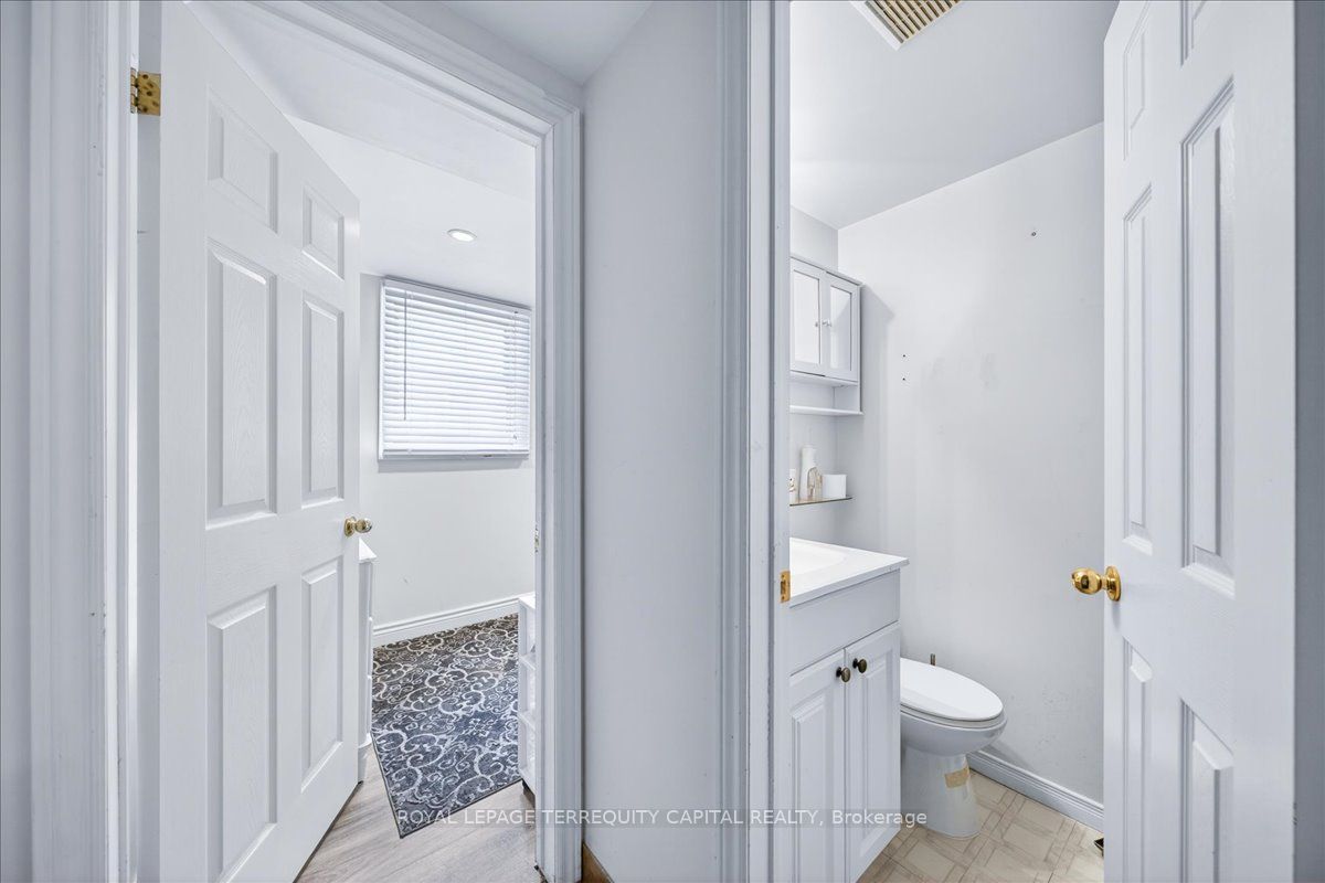 260 Douglas Road Property Photo 42