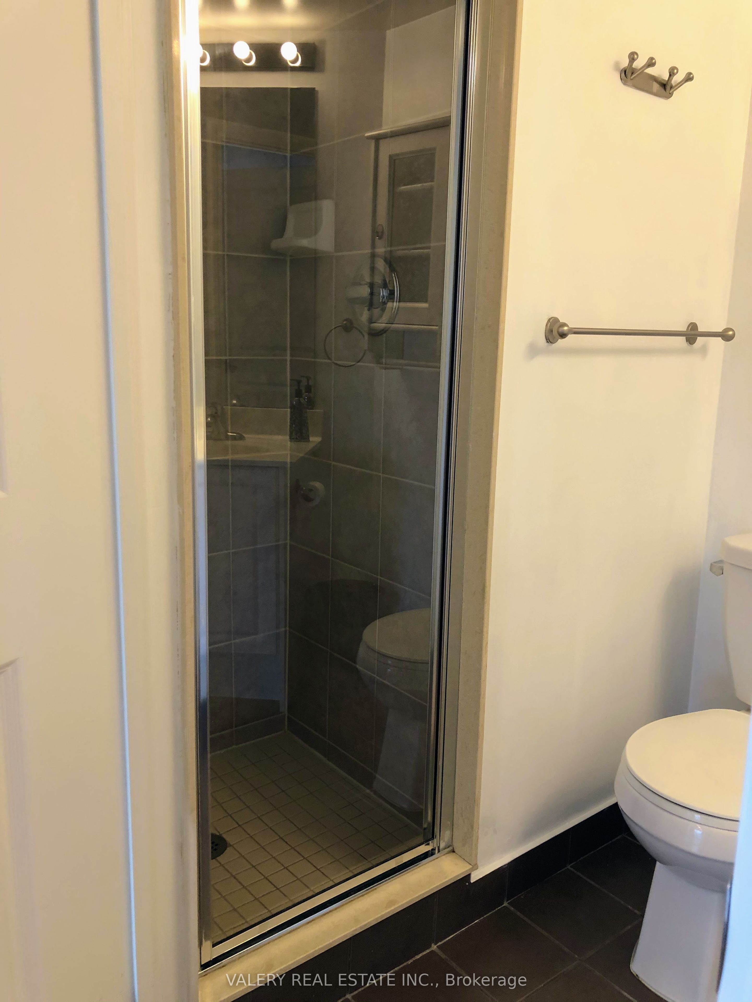 18 Harding Boulevard 907 Property Photo 12
