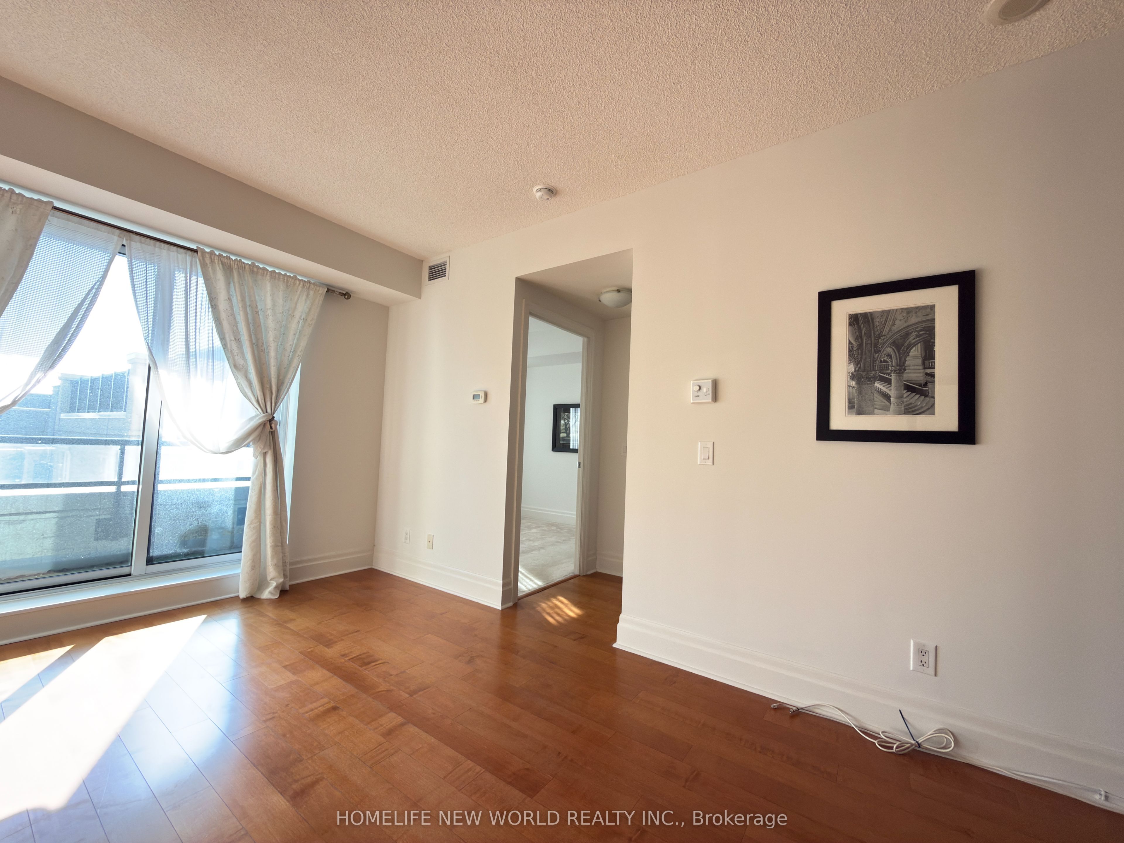 151 Upper Duke Crescent 403 Property Photo 14