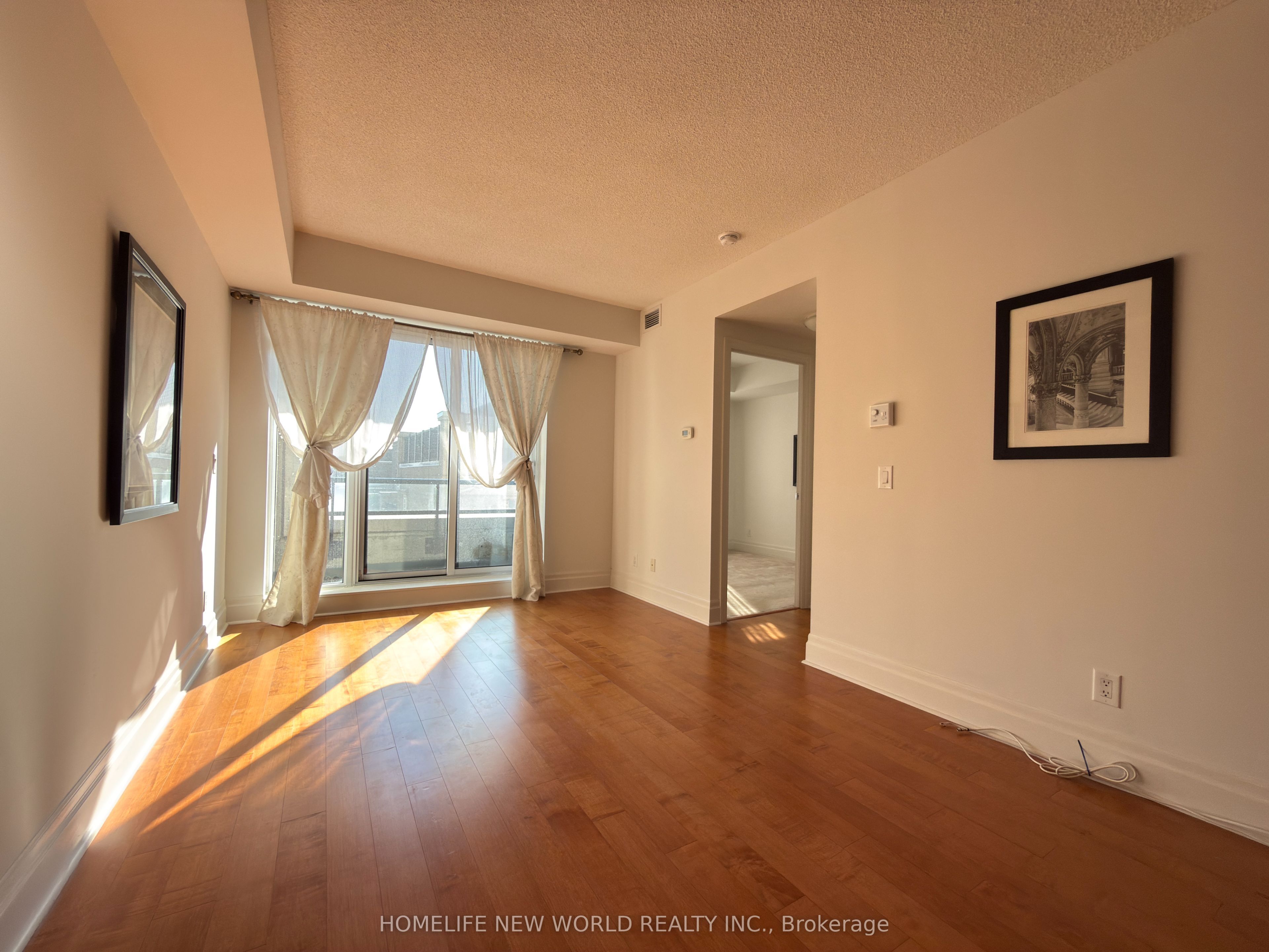 151 Upper Duke Crescent 403 Property Photo 15