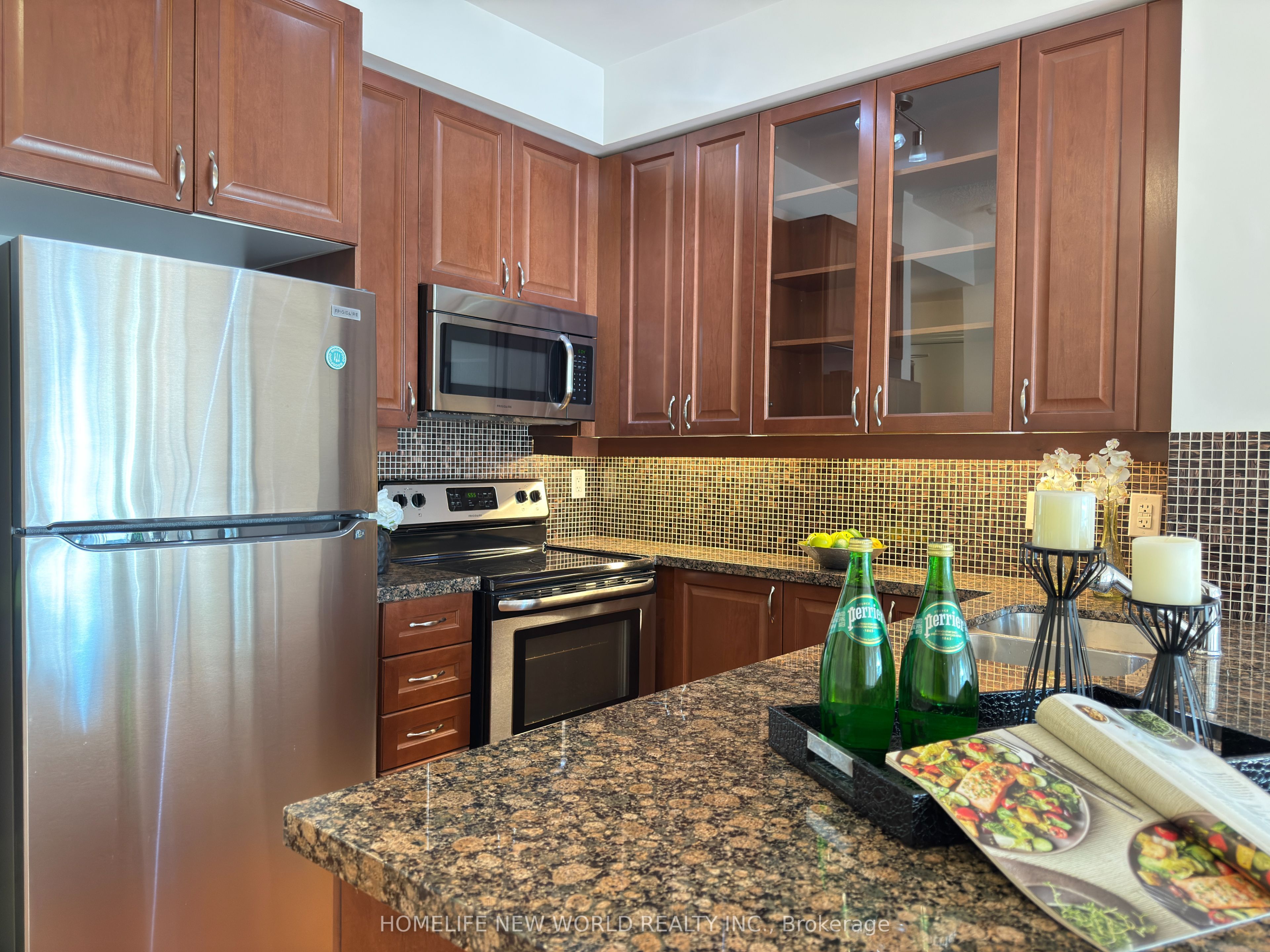 151 Upper Duke Crescent 403 Property Photo 16