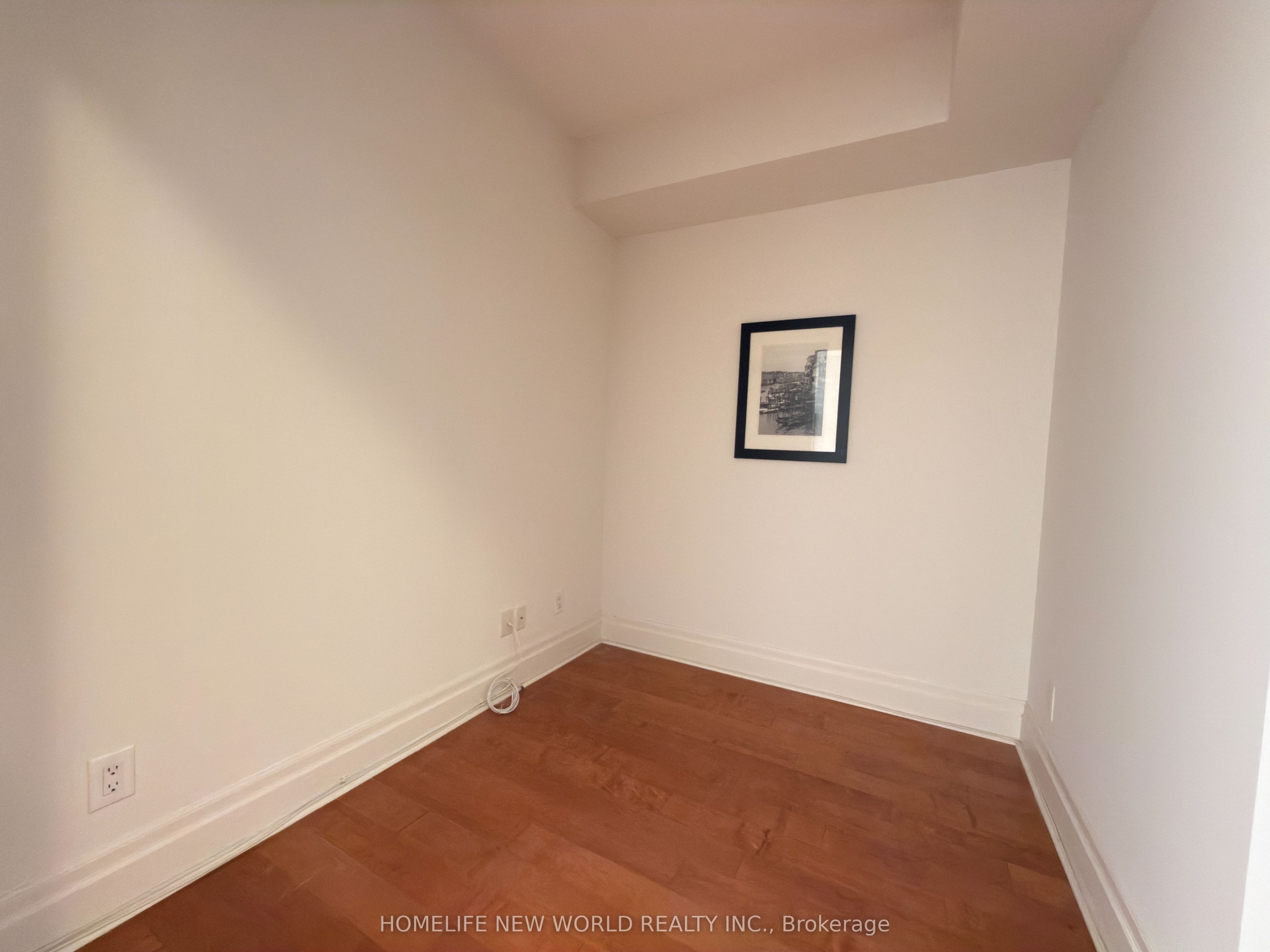 151 Upper Duke Crescent 403 Property Photo 17