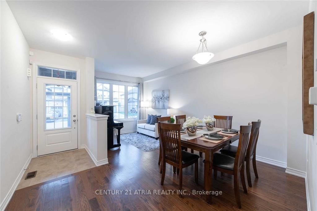 58 Mondial Crescent Property Photo 3