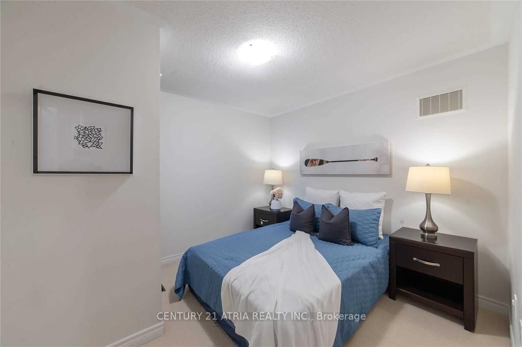 58 Mondial Crescent Property Photo 13