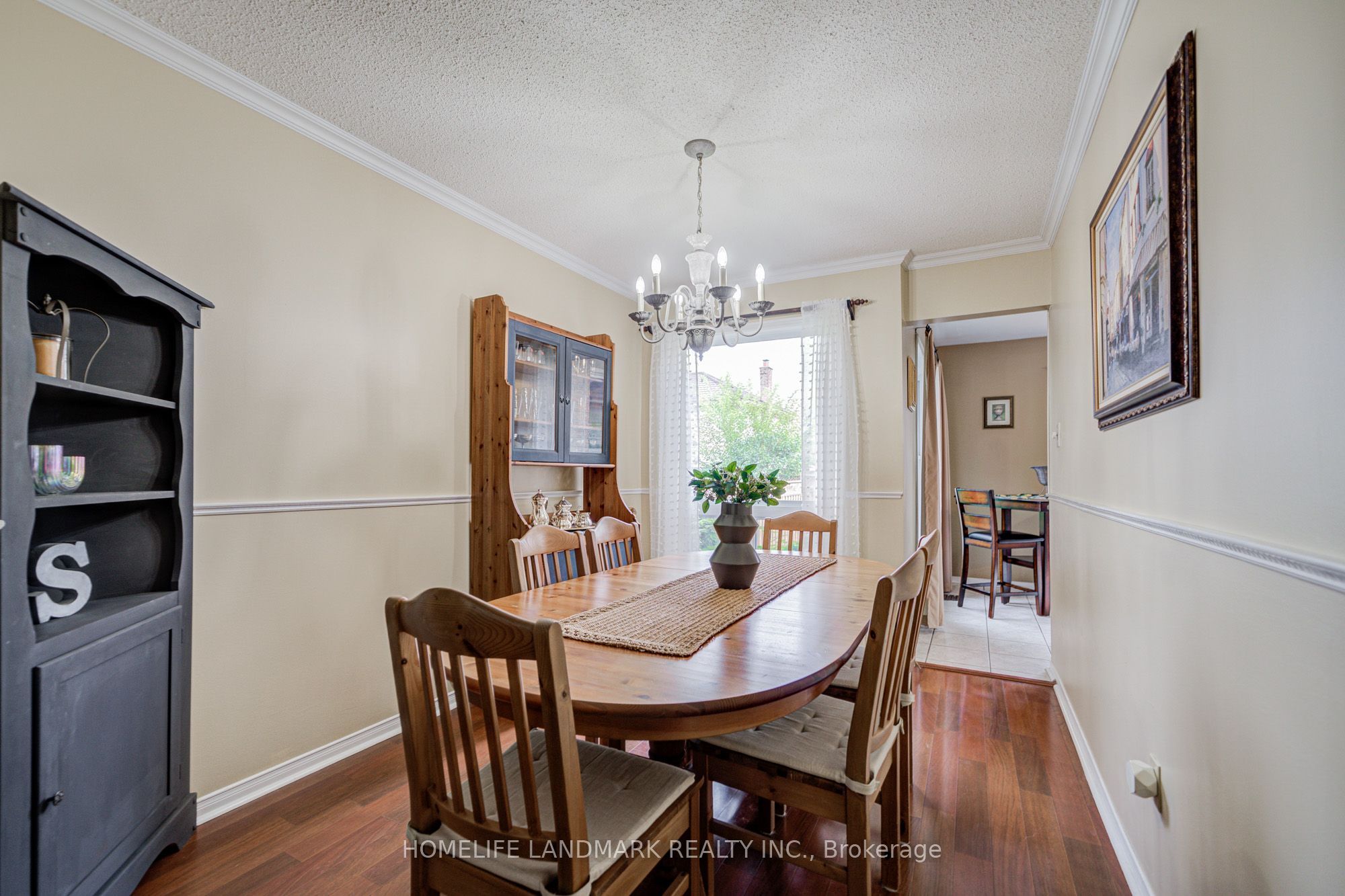 8 Closs Square Property Photo 6