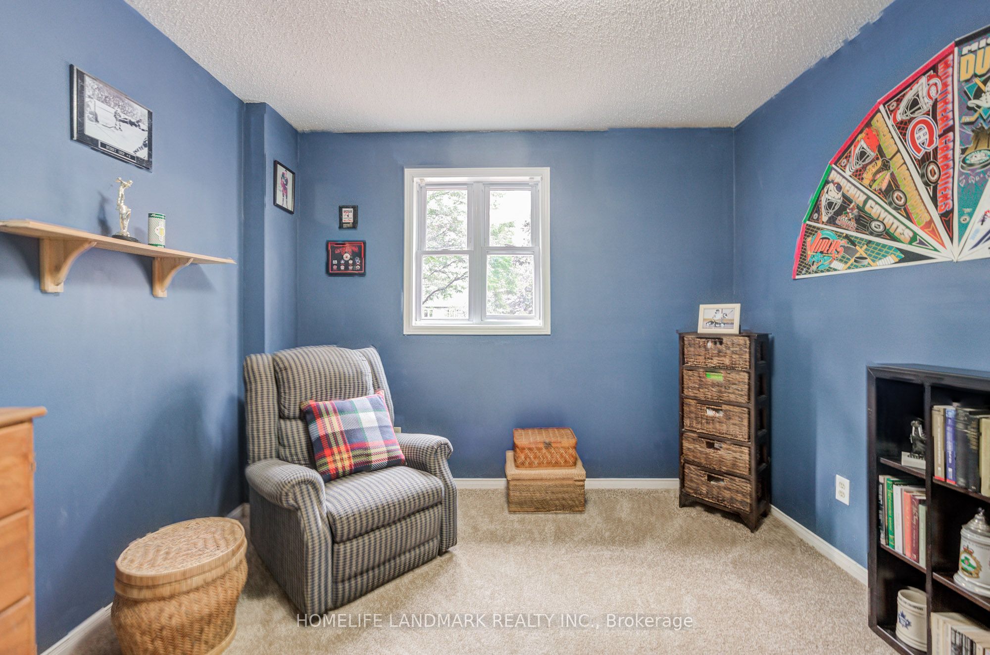 8 Closs Square Property Photo 10