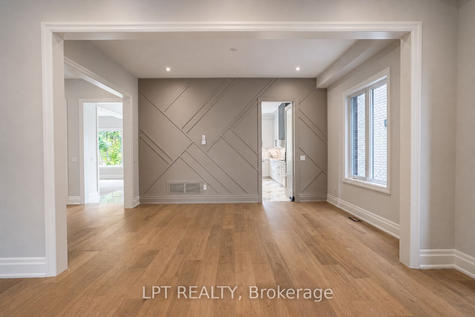 7 Richmond Park Drive Property Photo 9
