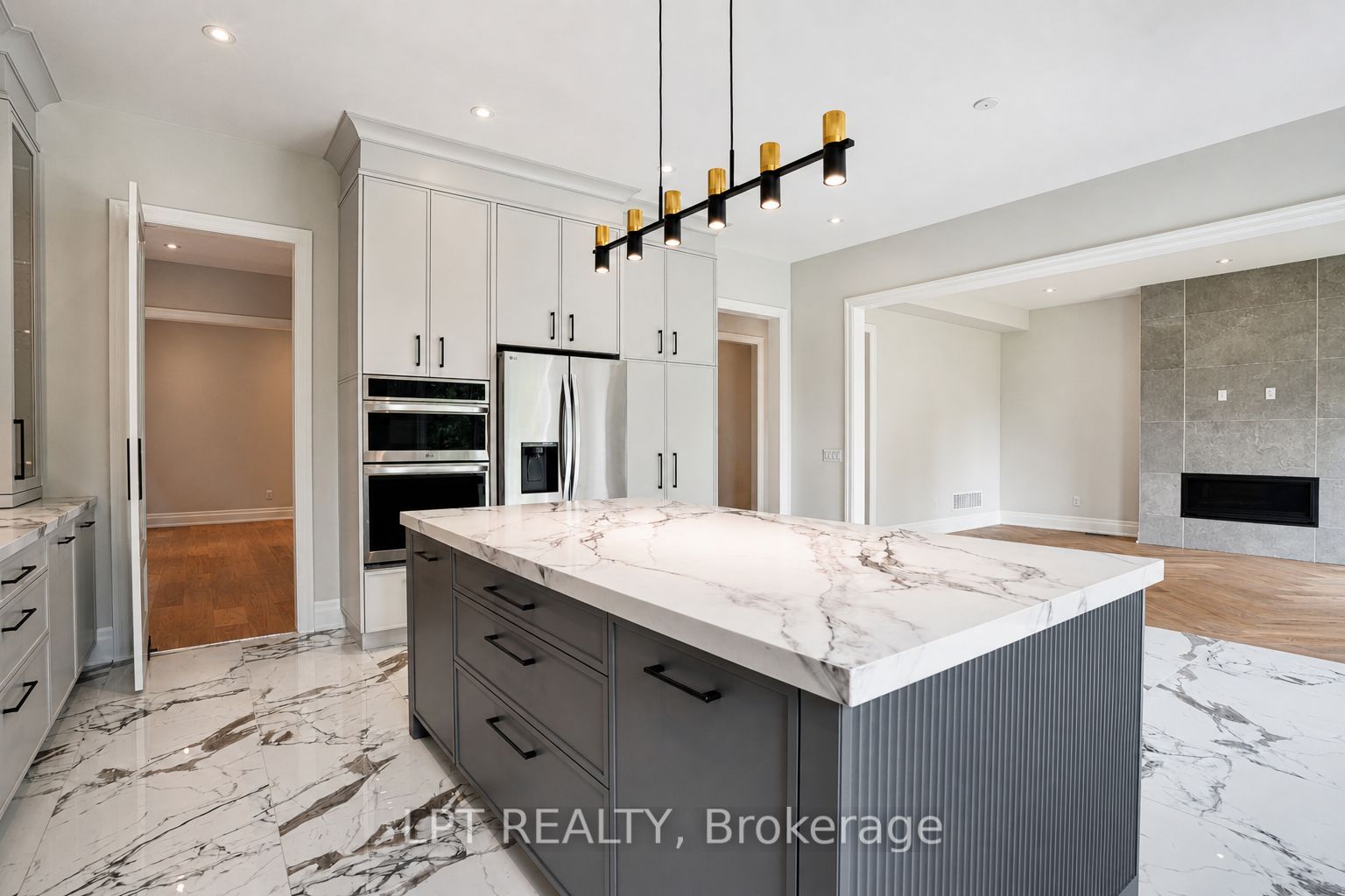 7 Richmond Park Drive Property Photo 15