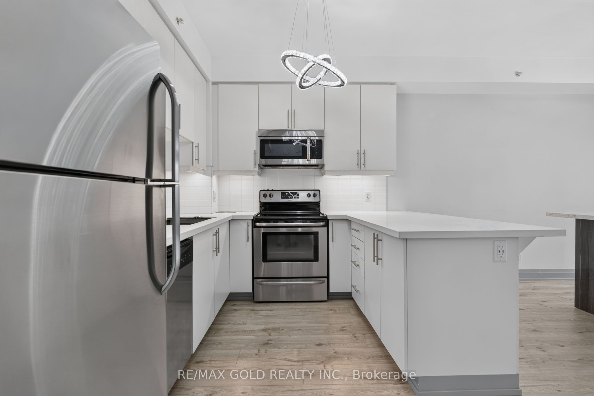 24 Woodstream Boulevard 909 Property Photo 5