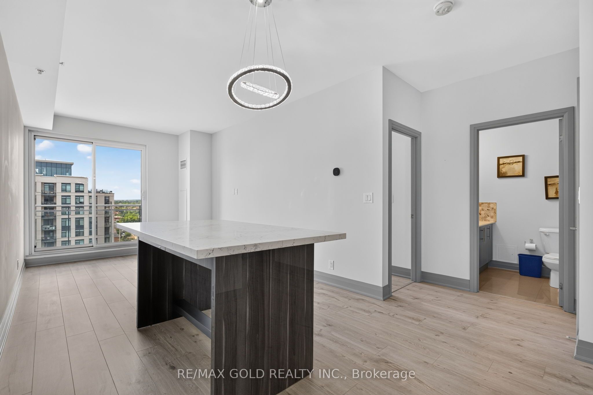 24 Woodstream Boulevard 909 Property Photo 17
