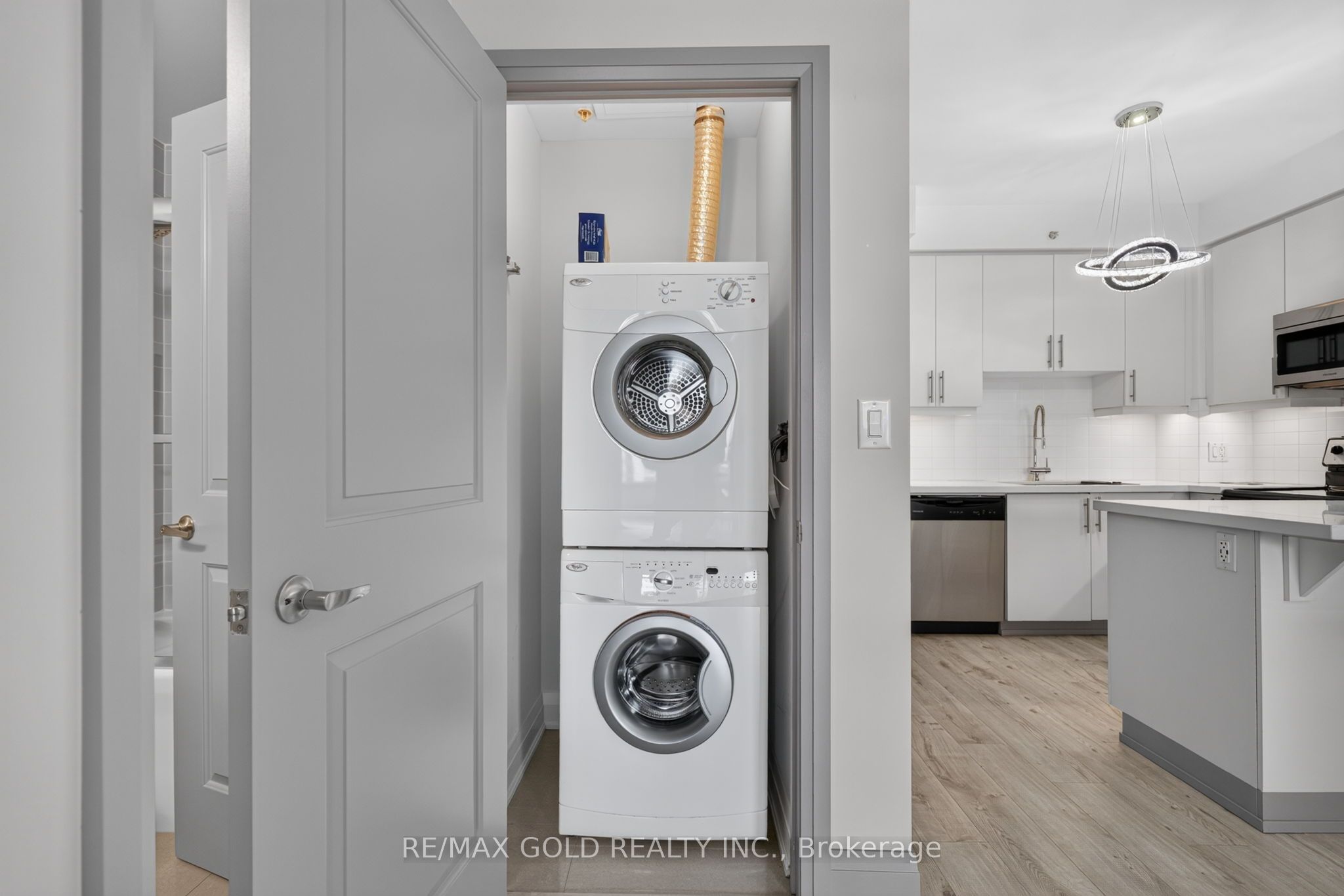 24 Woodstream Boulevard 909 Property Photo 27