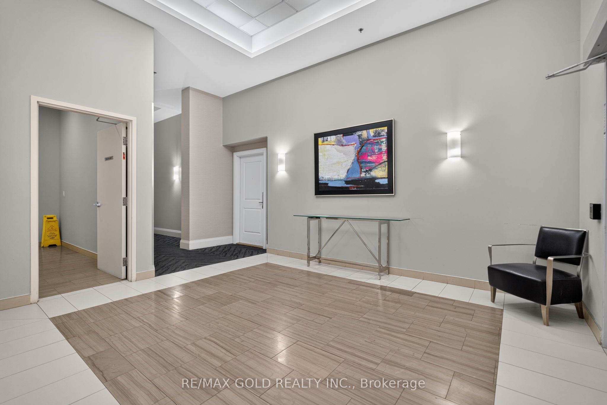 24 Woodstream Boulevard 909 Property Photo 30