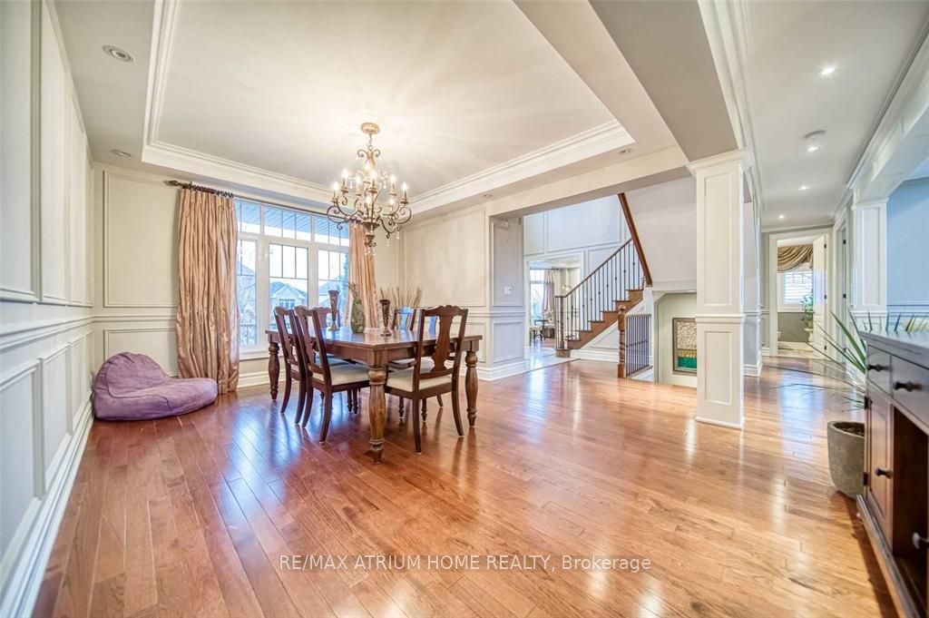 18 Soleil Boulevard Property Photo 8