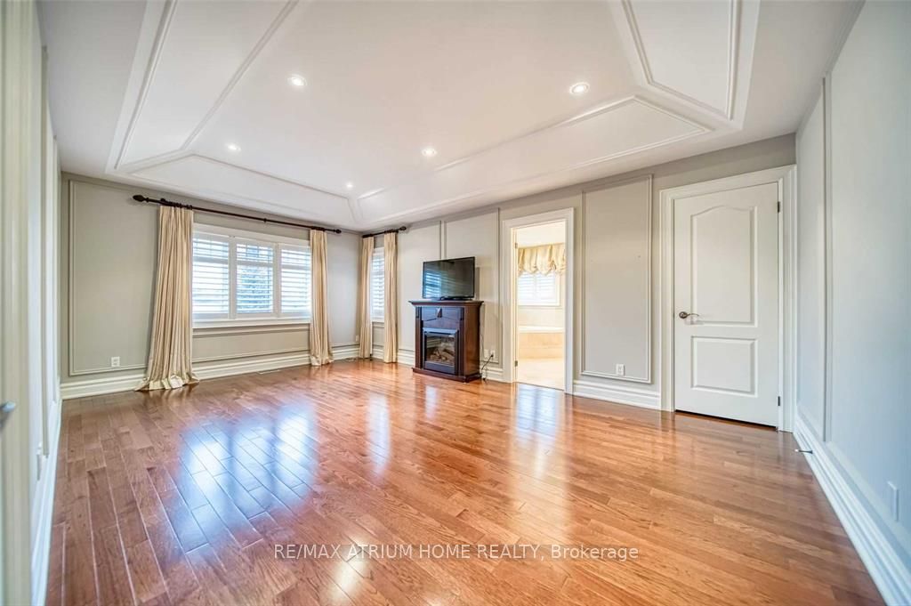 18 Soleil Boulevard Property Photo 17