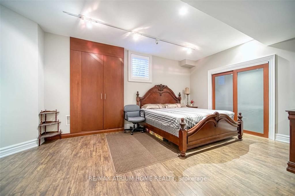 18 Soleil Boulevard Property Photo 22