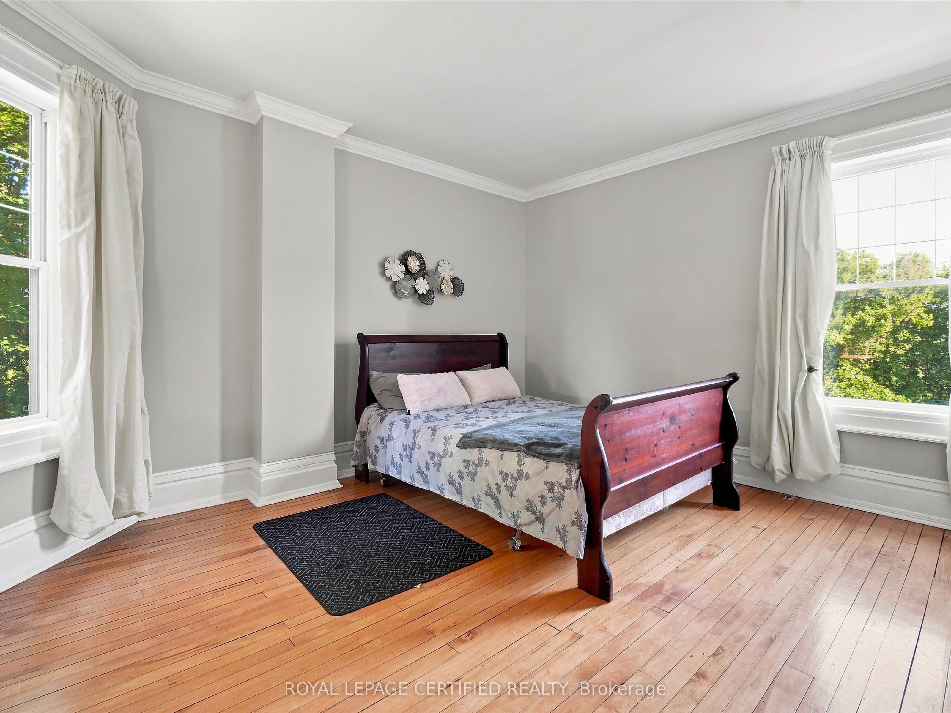 4621 5th Line Property Photo 38