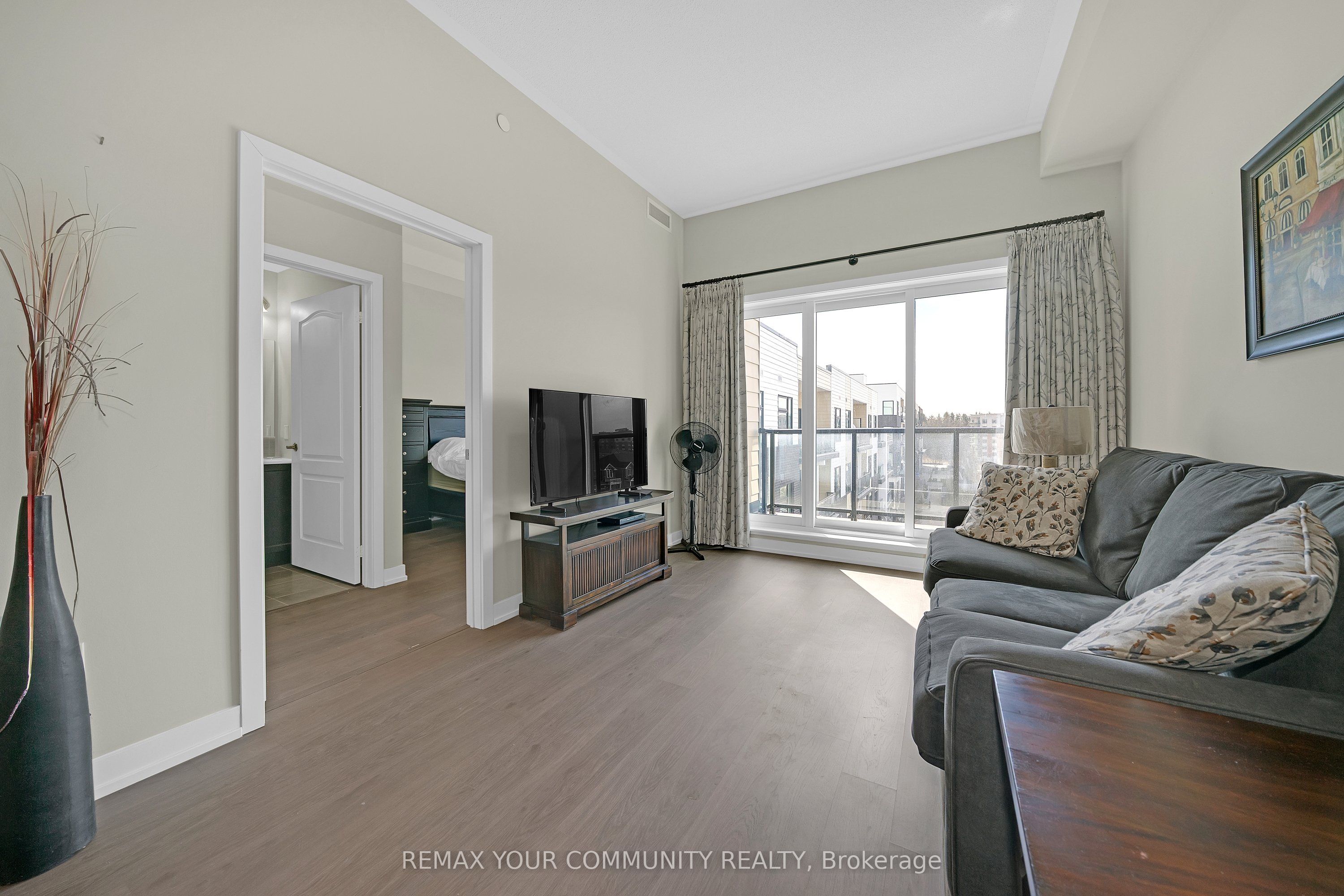 555 William Graham Drive Ph401 Property Photo 12