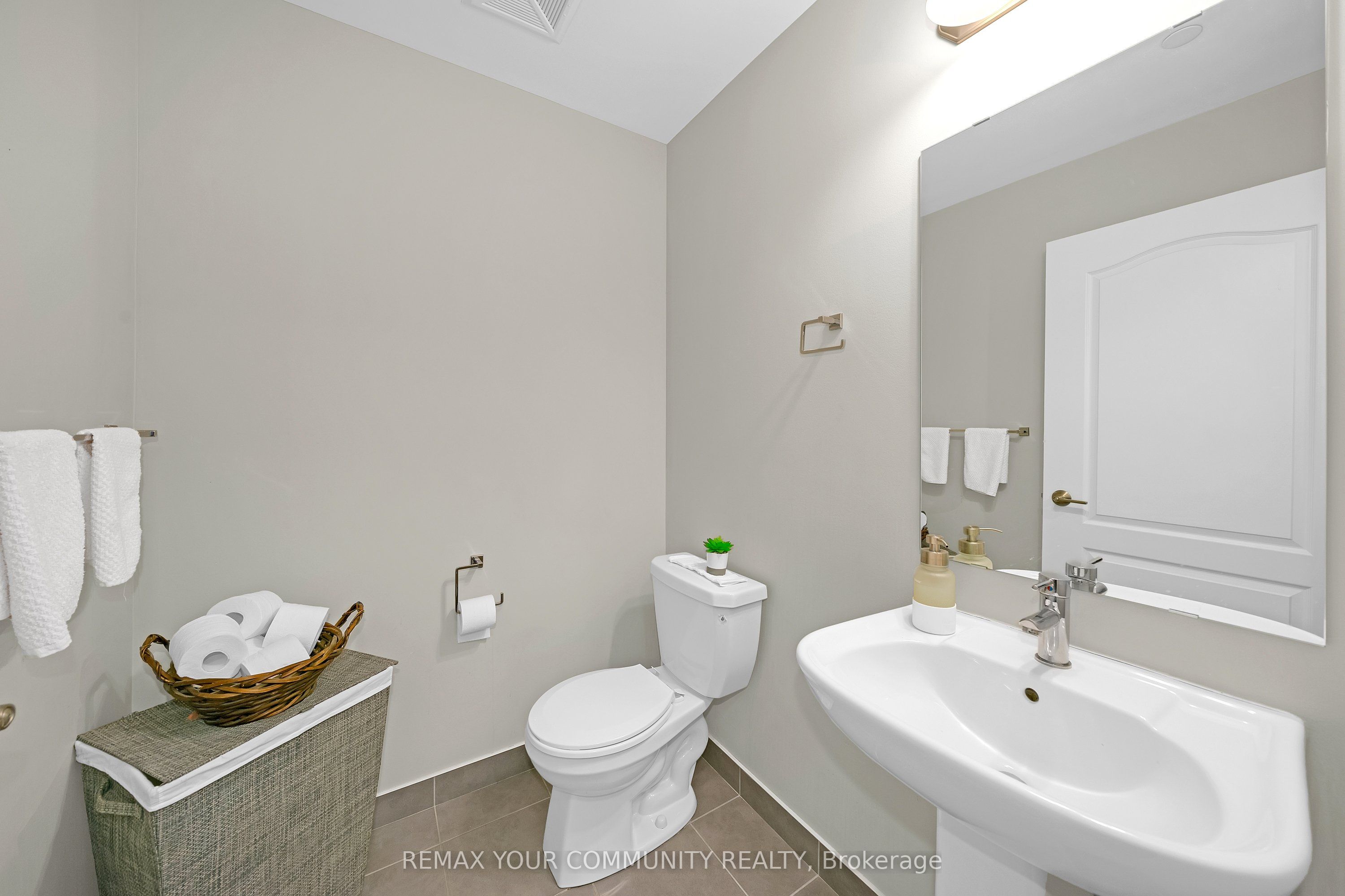 555 William Graham Drive Ph401 Property Photo 14