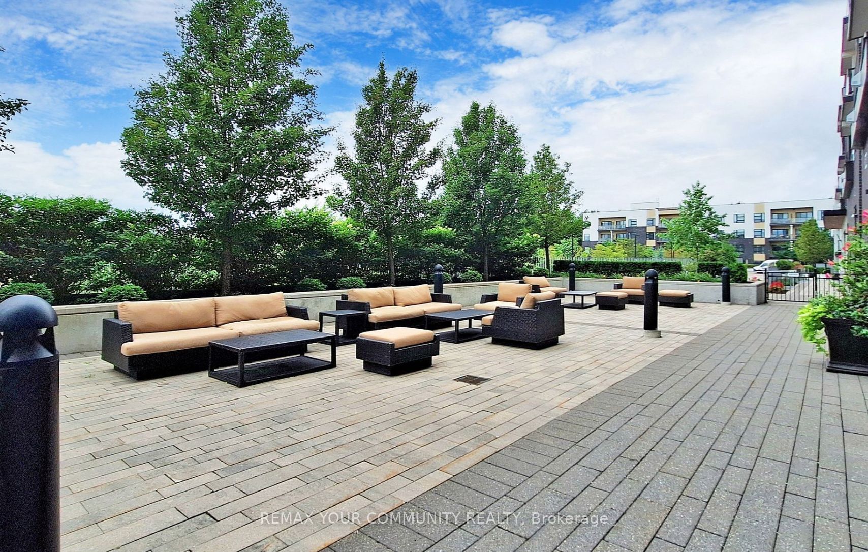 555 William Graham Drive Ph401 Property Photo 32