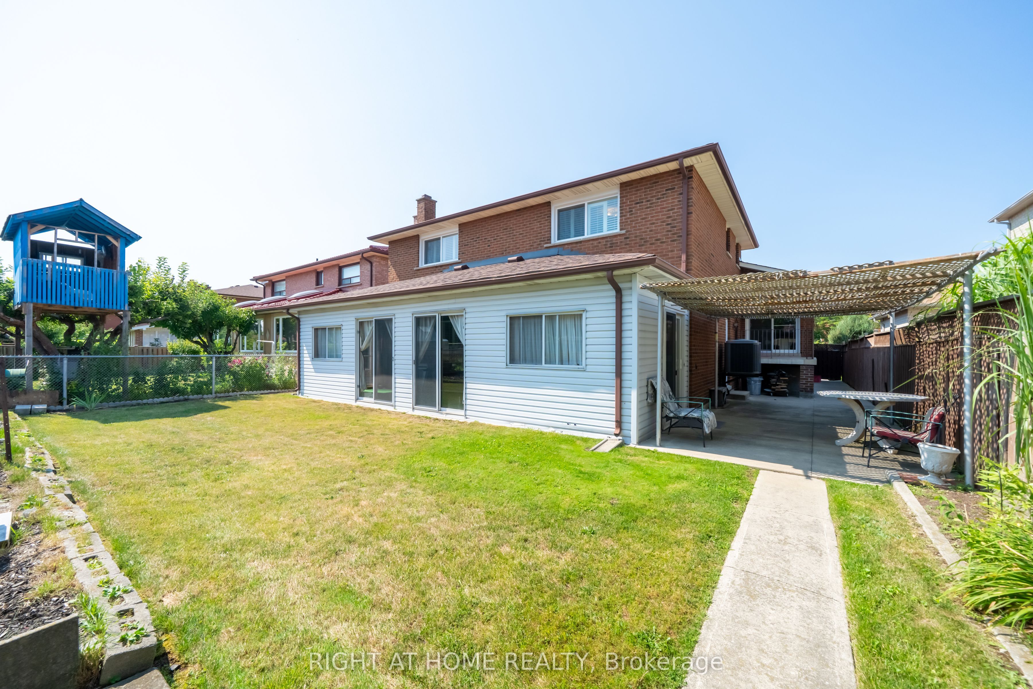 11 Timber Lane Property Photo 43
