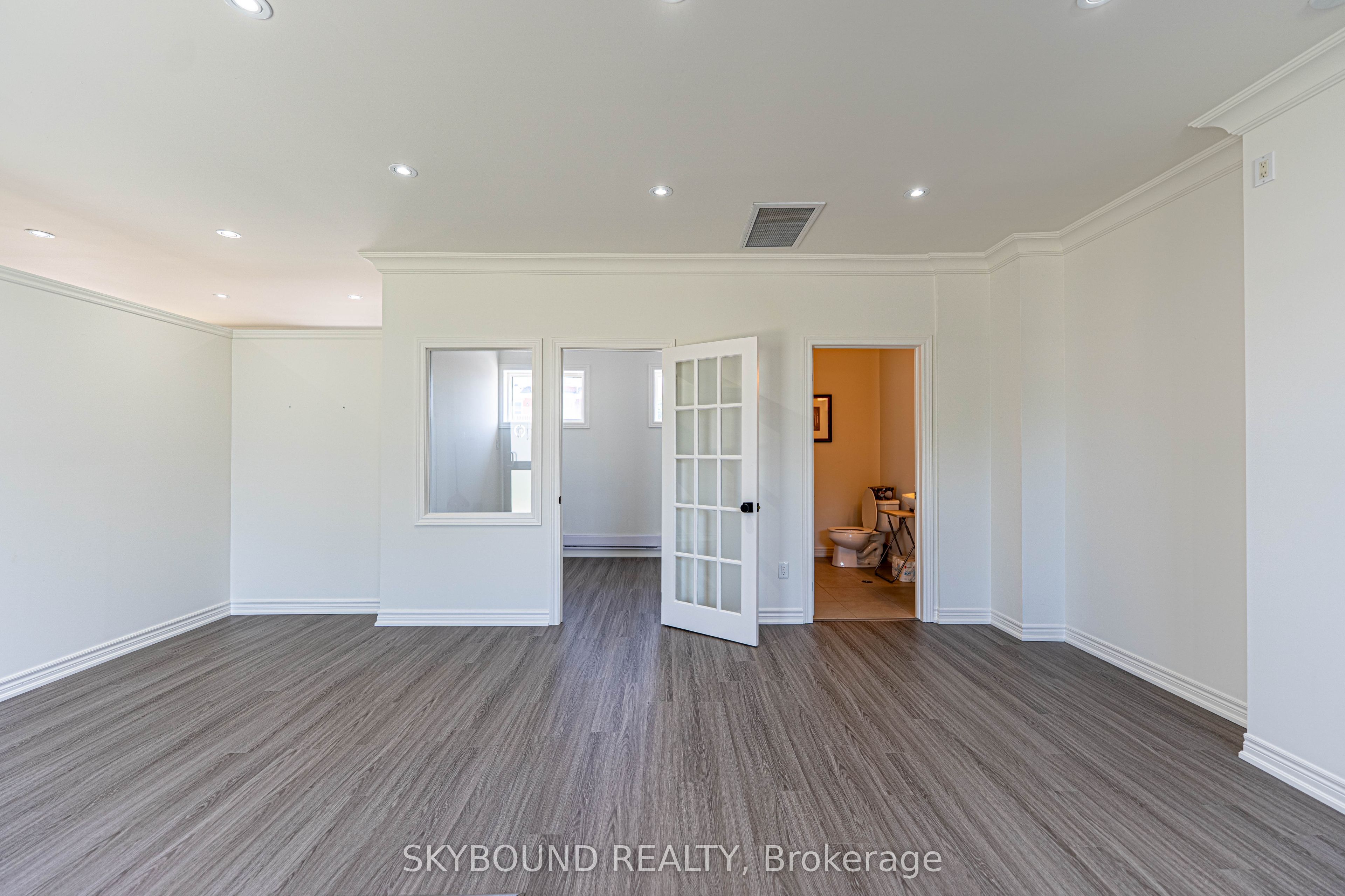 163 High Street Property Photo 22