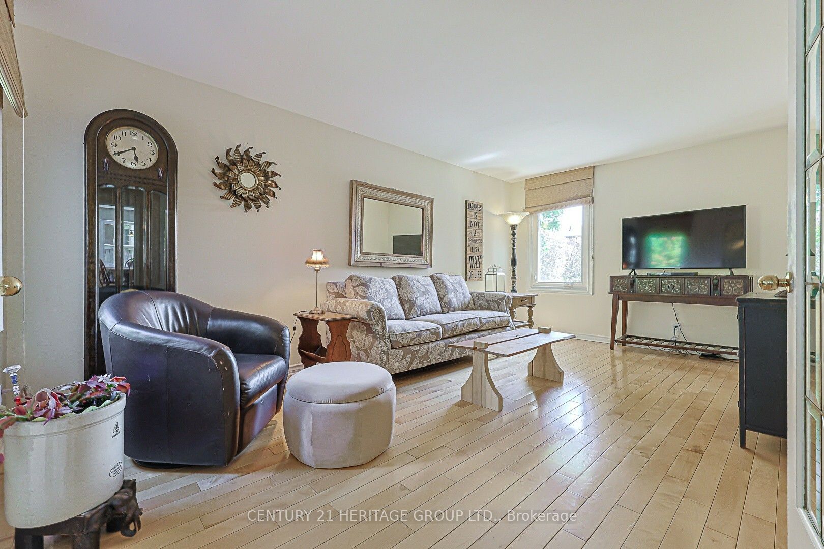 12 Gres Court Property Photo 8