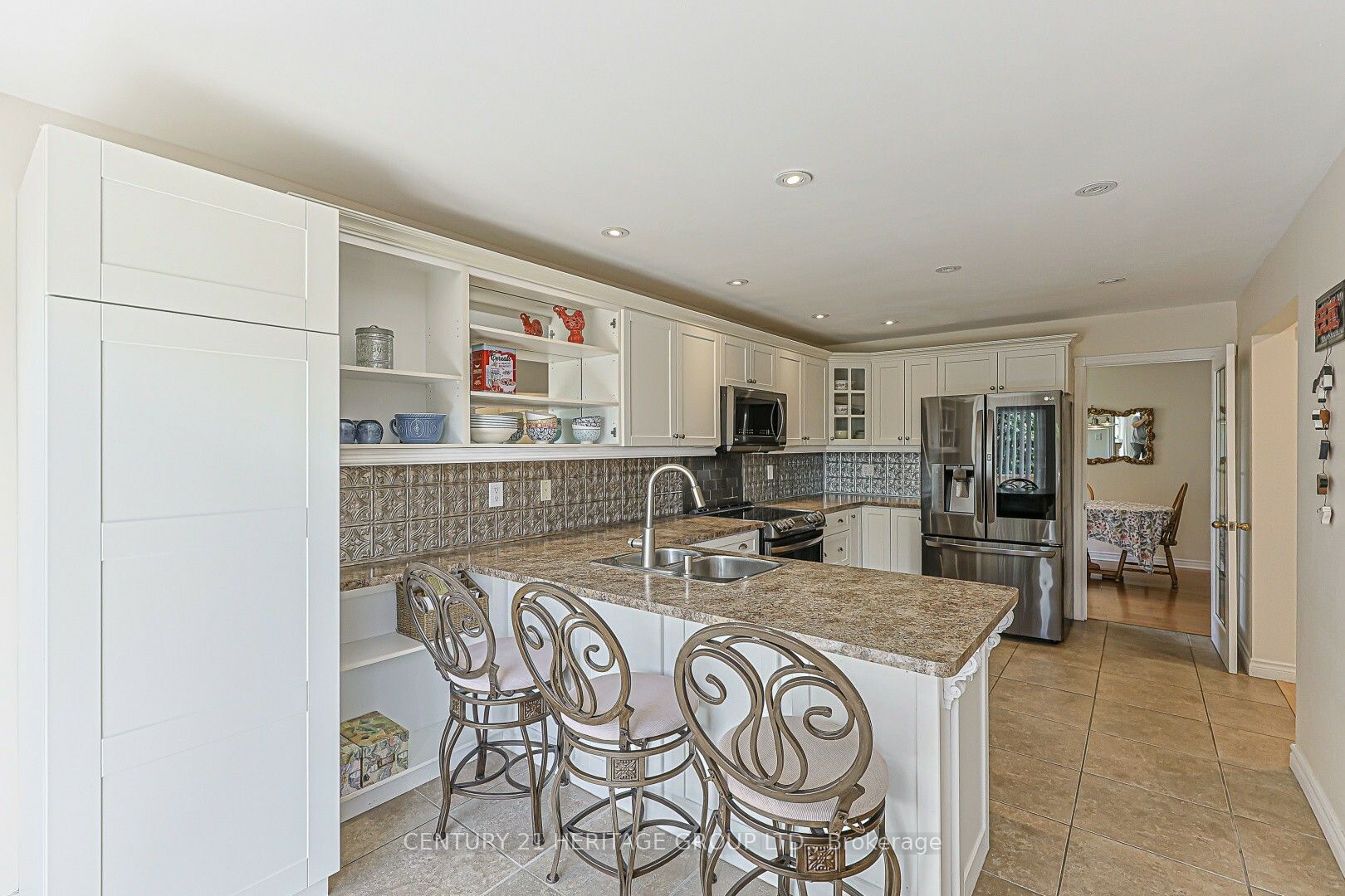 12 Gres Court Property Photo 13