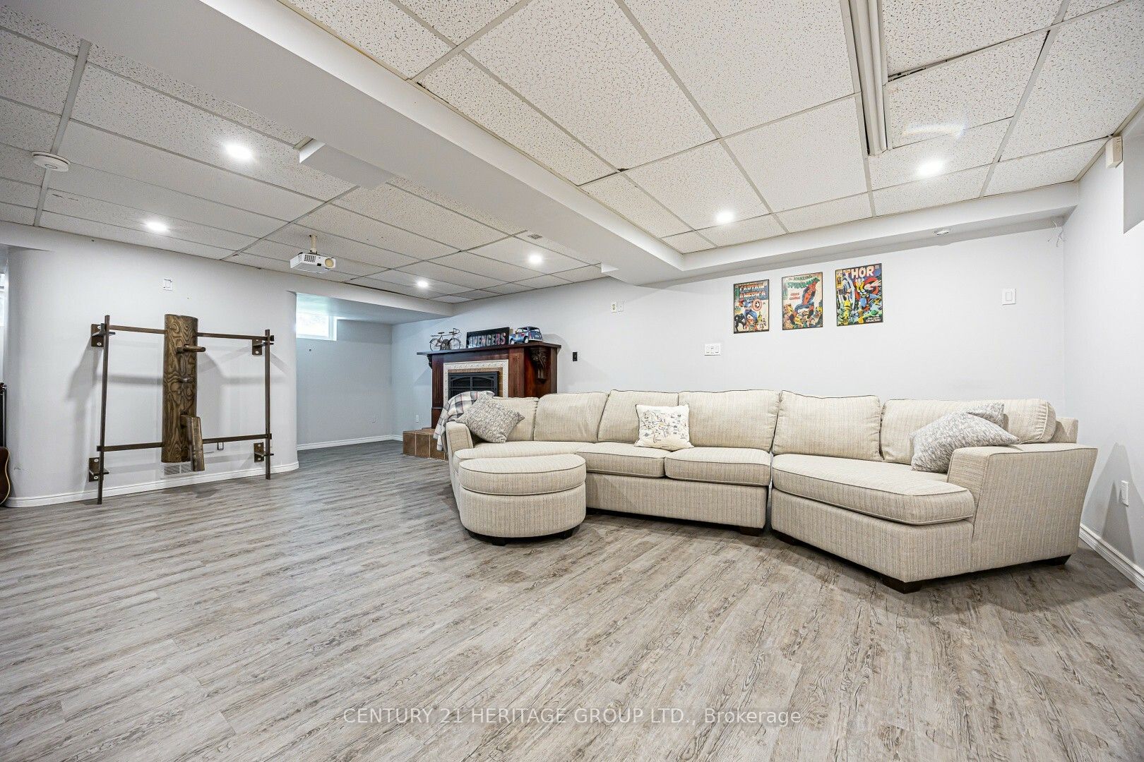 12 Gres Court Property Photo 28