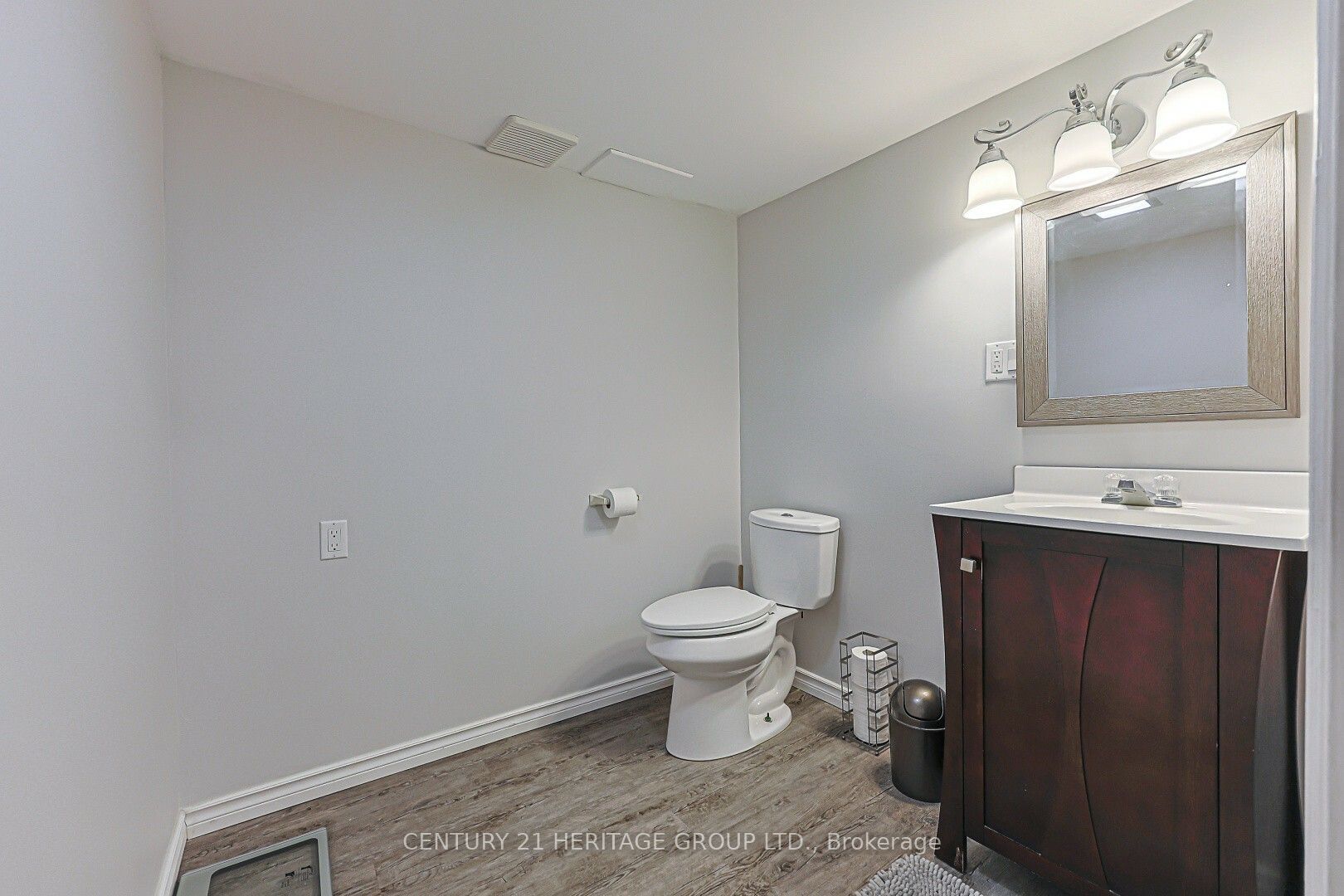 12 Gres Court Property Photo 31