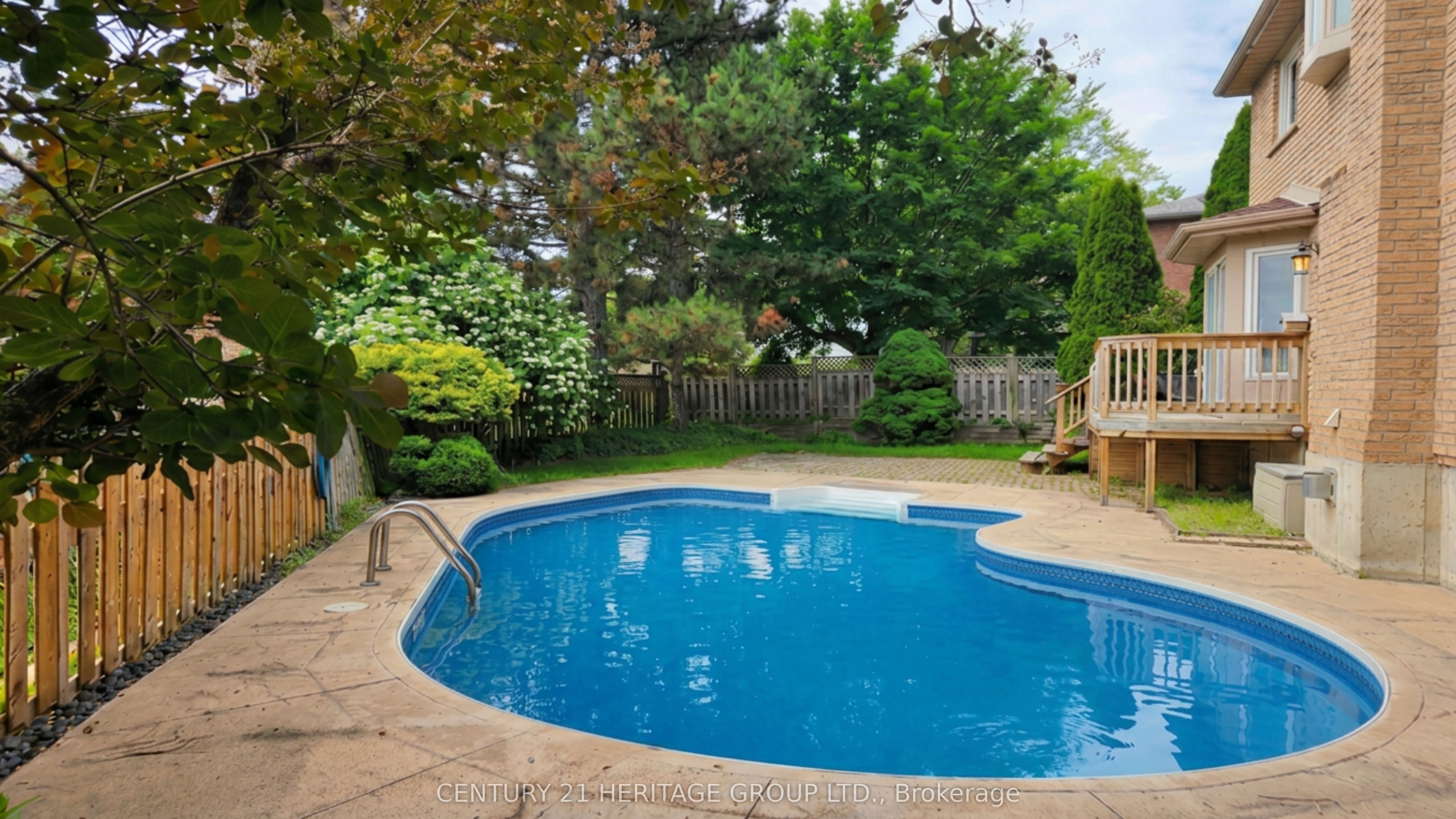 12 Gres Court Property Photo 37