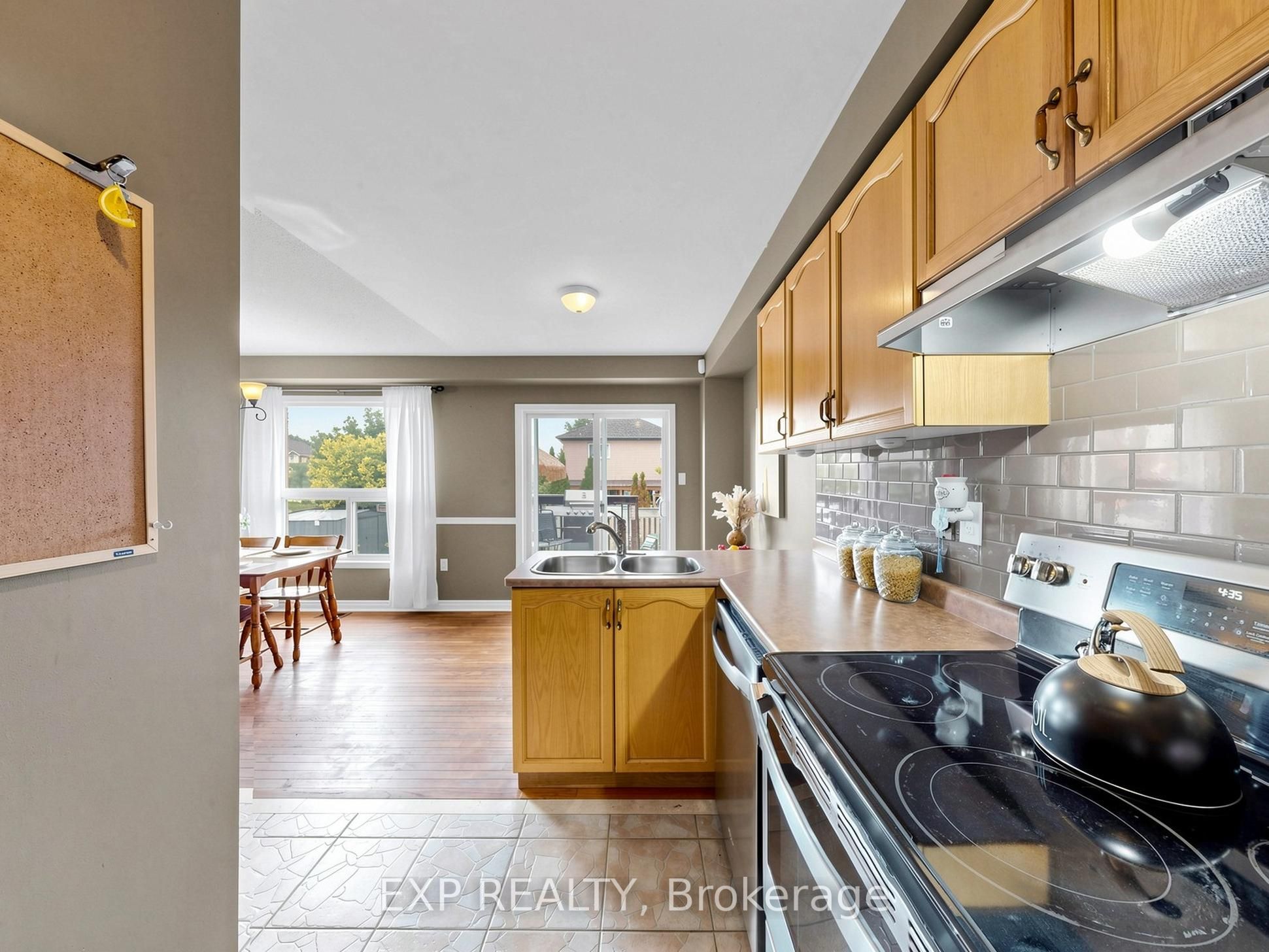 33 Wrendale Crescent Property Photo 14