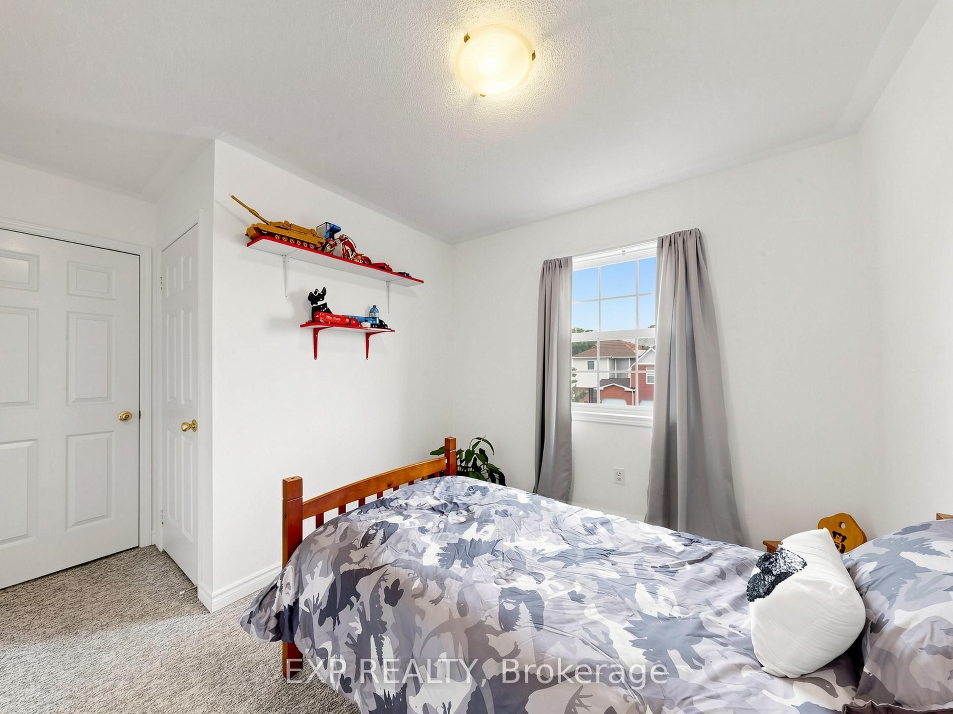 33 Wrendale Crescent Property Photo 31