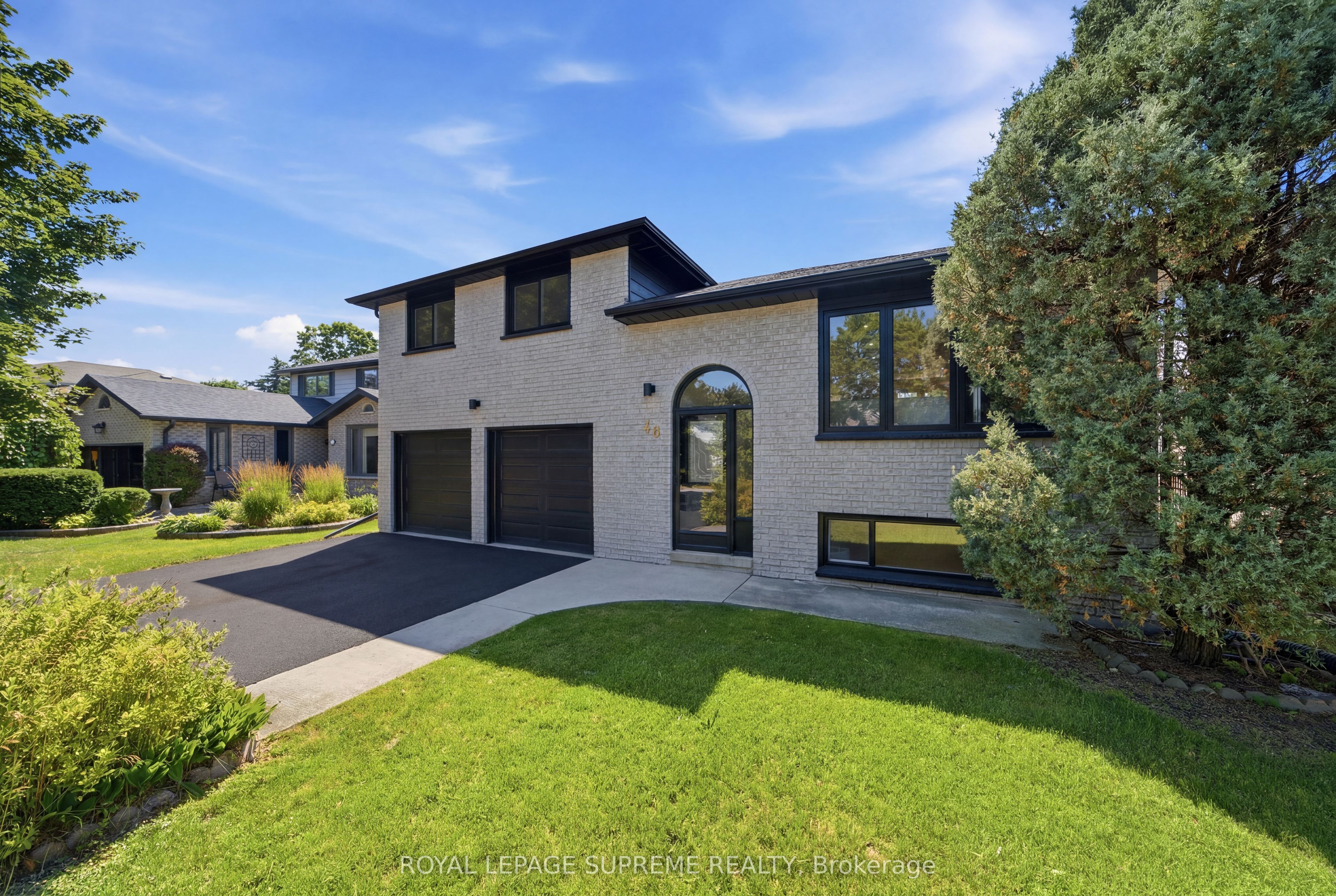 26 Crown Crescent Property Photo 2