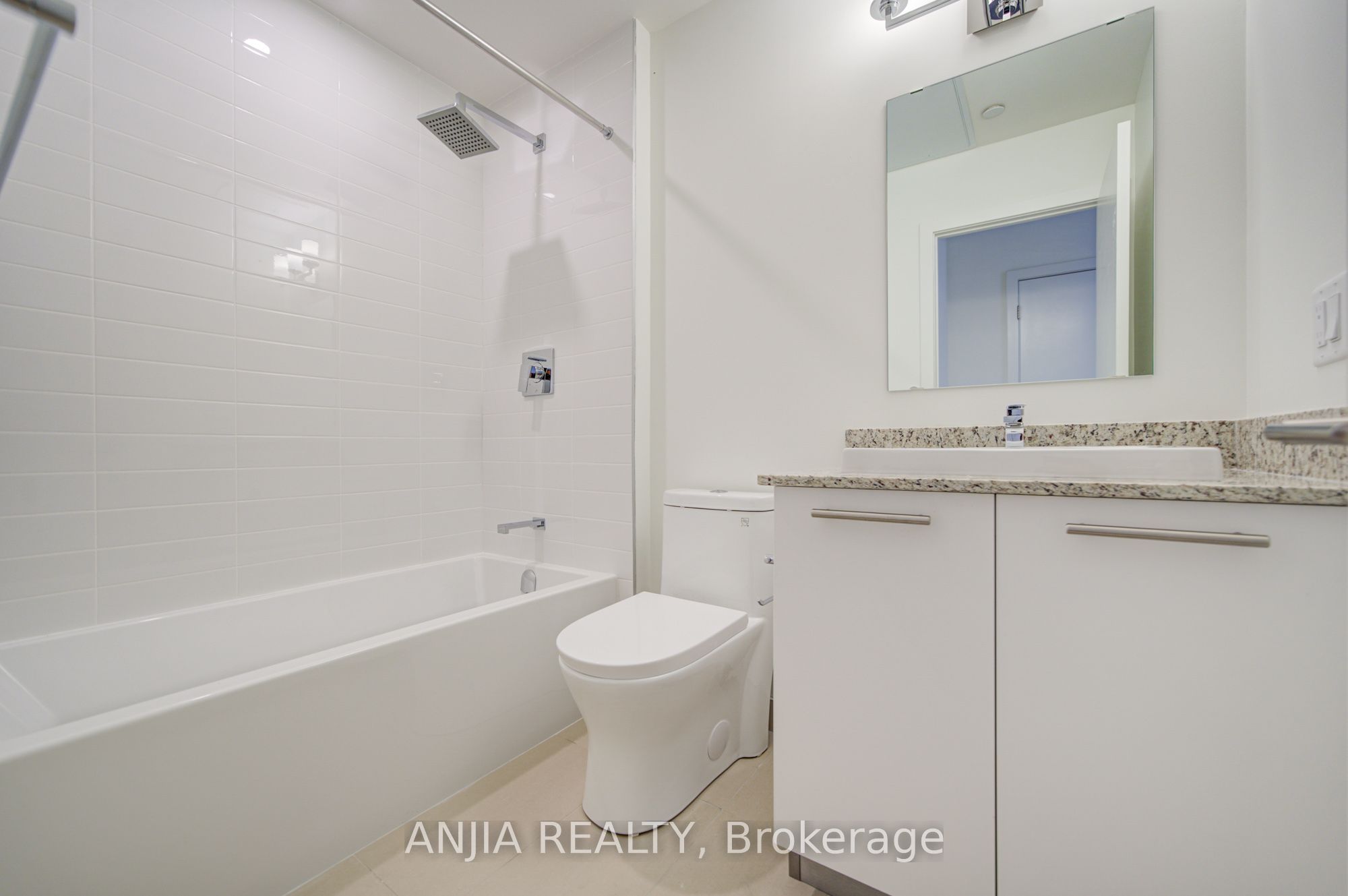101 Cathedral High Street 303 Property Photo 26