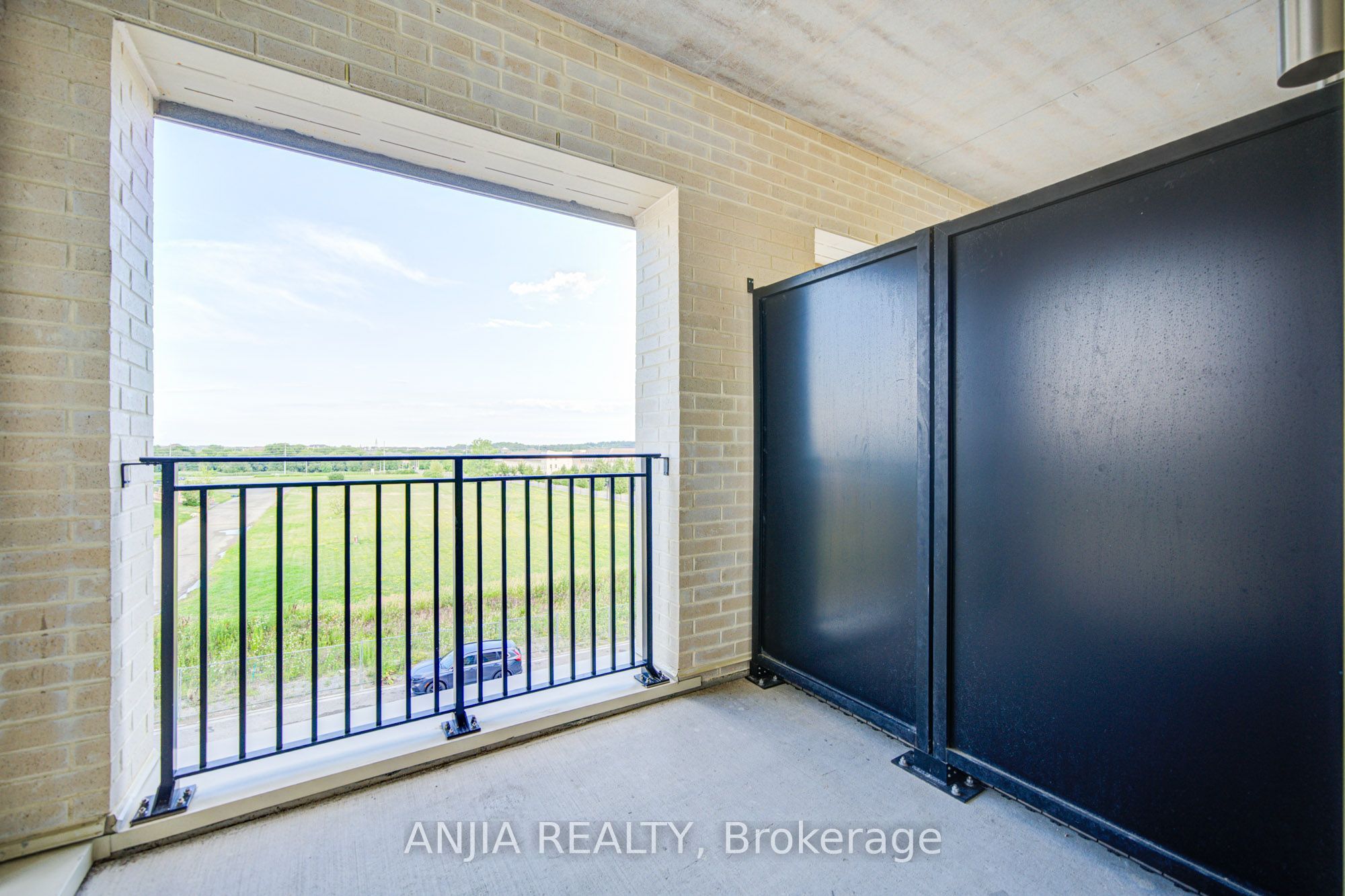 101 Cathedral High Street 303 Property Photo 29