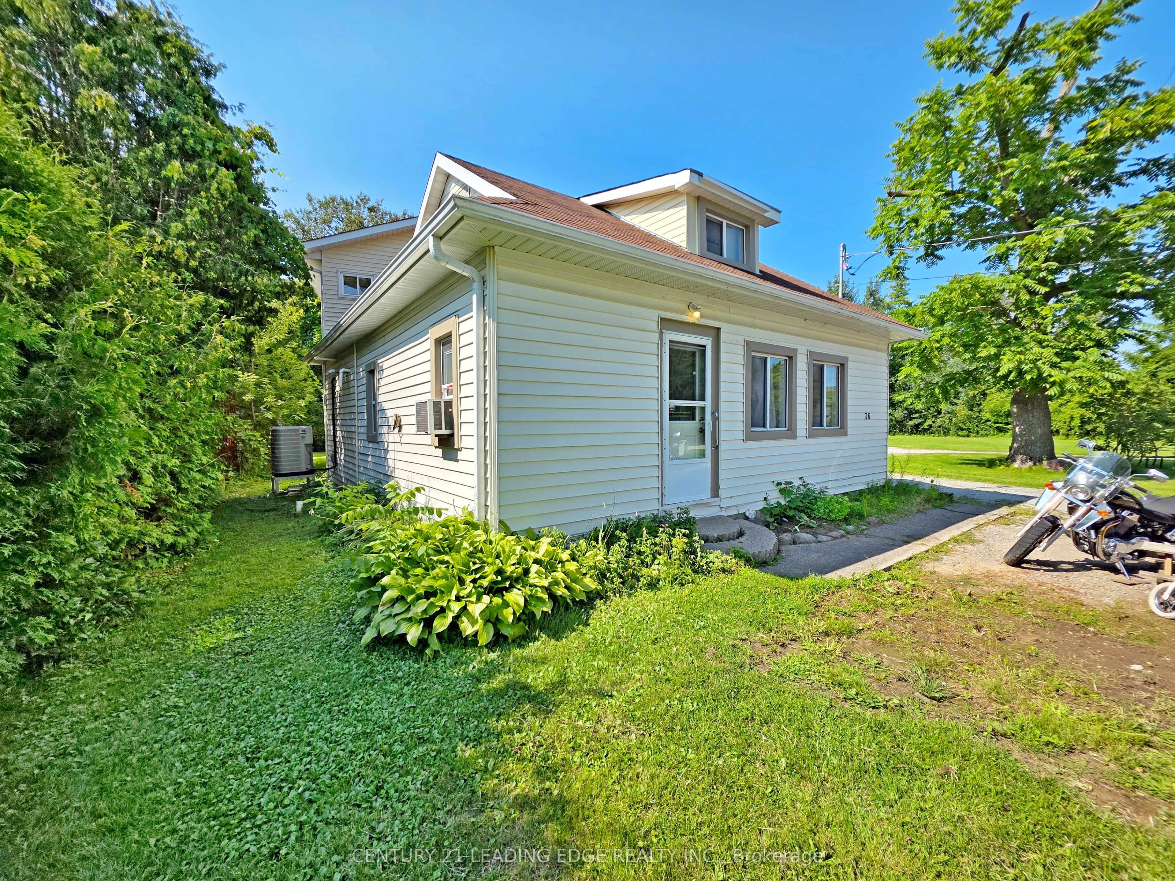 76 Market Street Property Photo 7